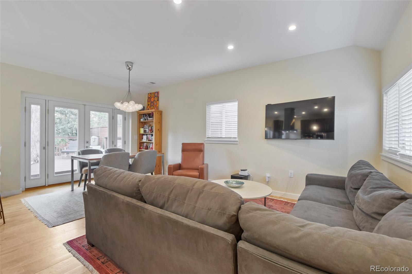 MLS Image #3 for 2940  ivanhoe street,denver, Colorado