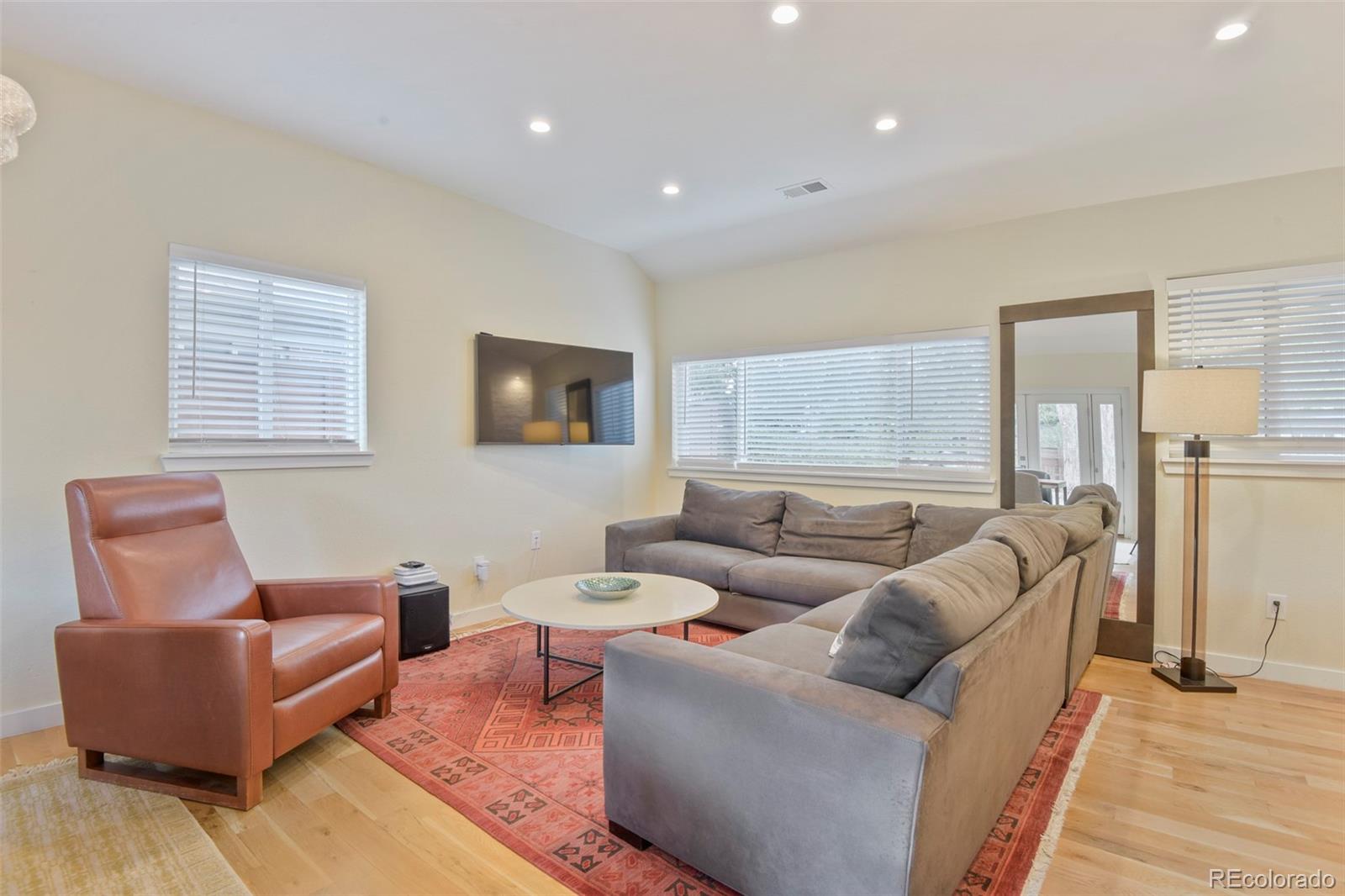 MLS Image #5 for 2940  ivanhoe street,denver, Colorado