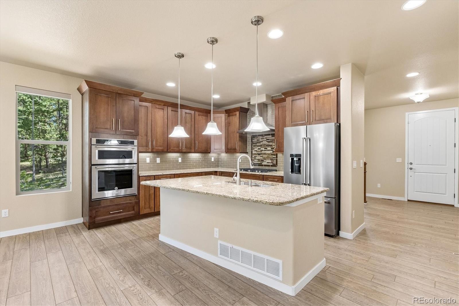 MLS Image #3 for 16483  mountain mist drive,monument, Colorado