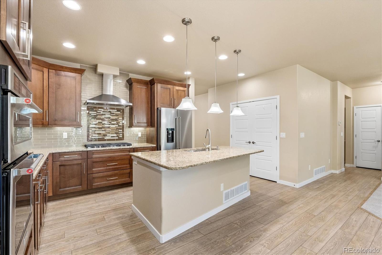 MLS Image #4 for 16483  mountain mist drive,monument, Colorado