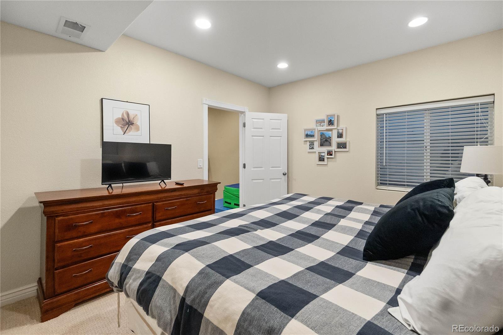 MLS Image #41 for 9386 w quarles place,littleton, Colorado