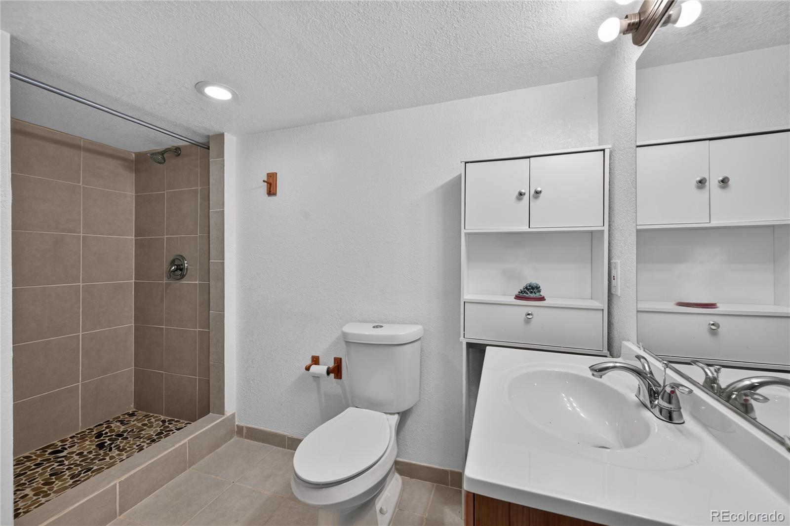 MLS Image #19 for 12778 e wyoming circle,aurora, Colorado