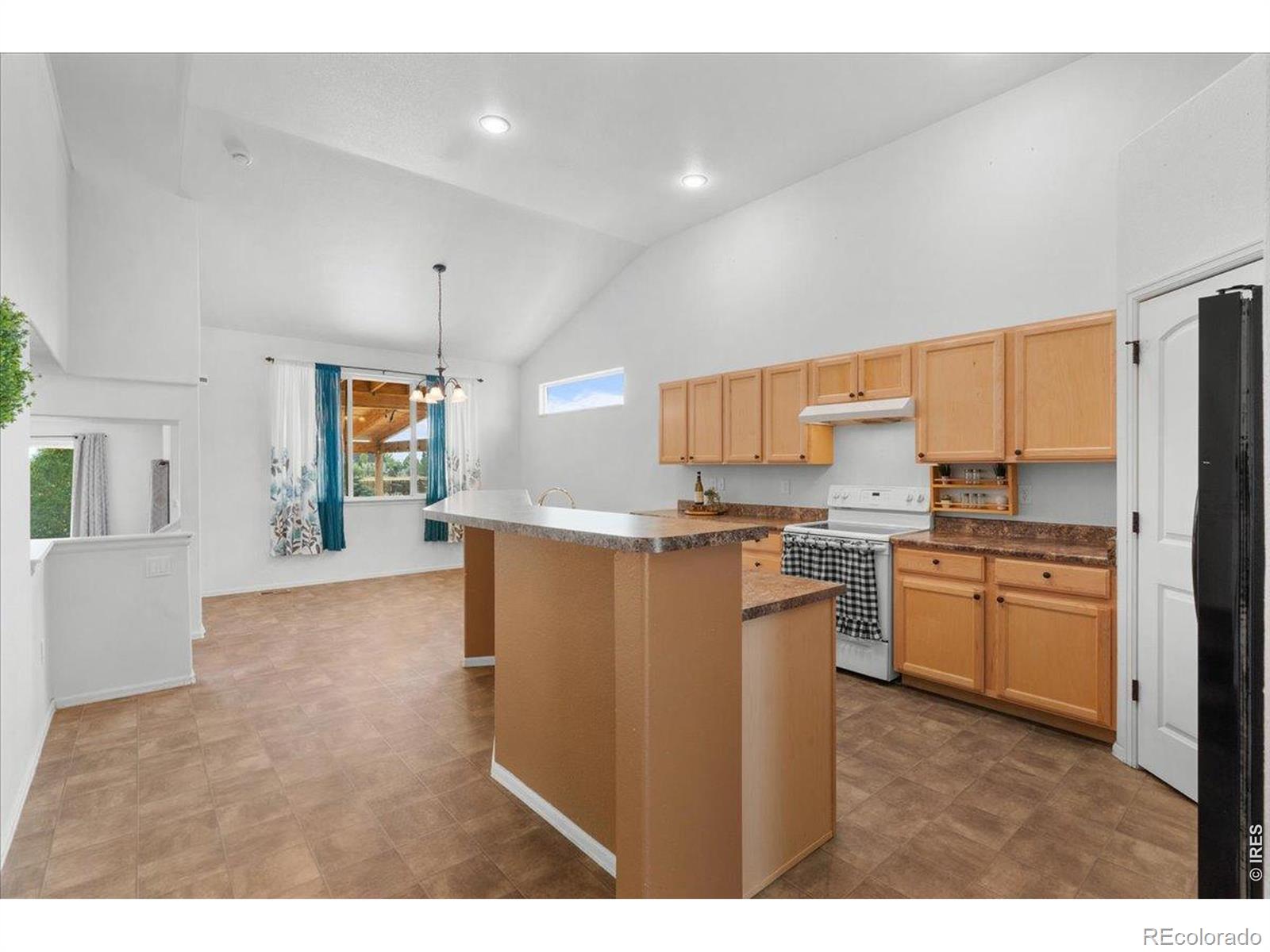 MLS Image #5 for 909  5th street,pierce, Colorado