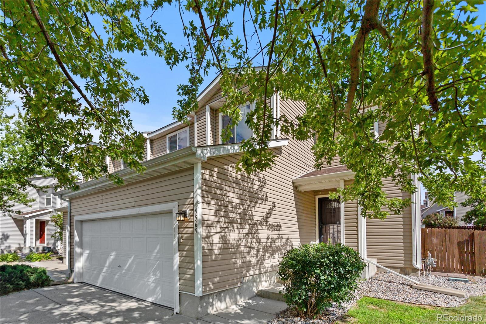 MLS Image #3 for 5569 s quemoy circle,aurora, Colorado