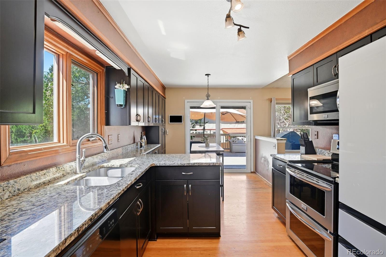 MLS Image #5 for 3807 s olathe circle,aurora, Colorado