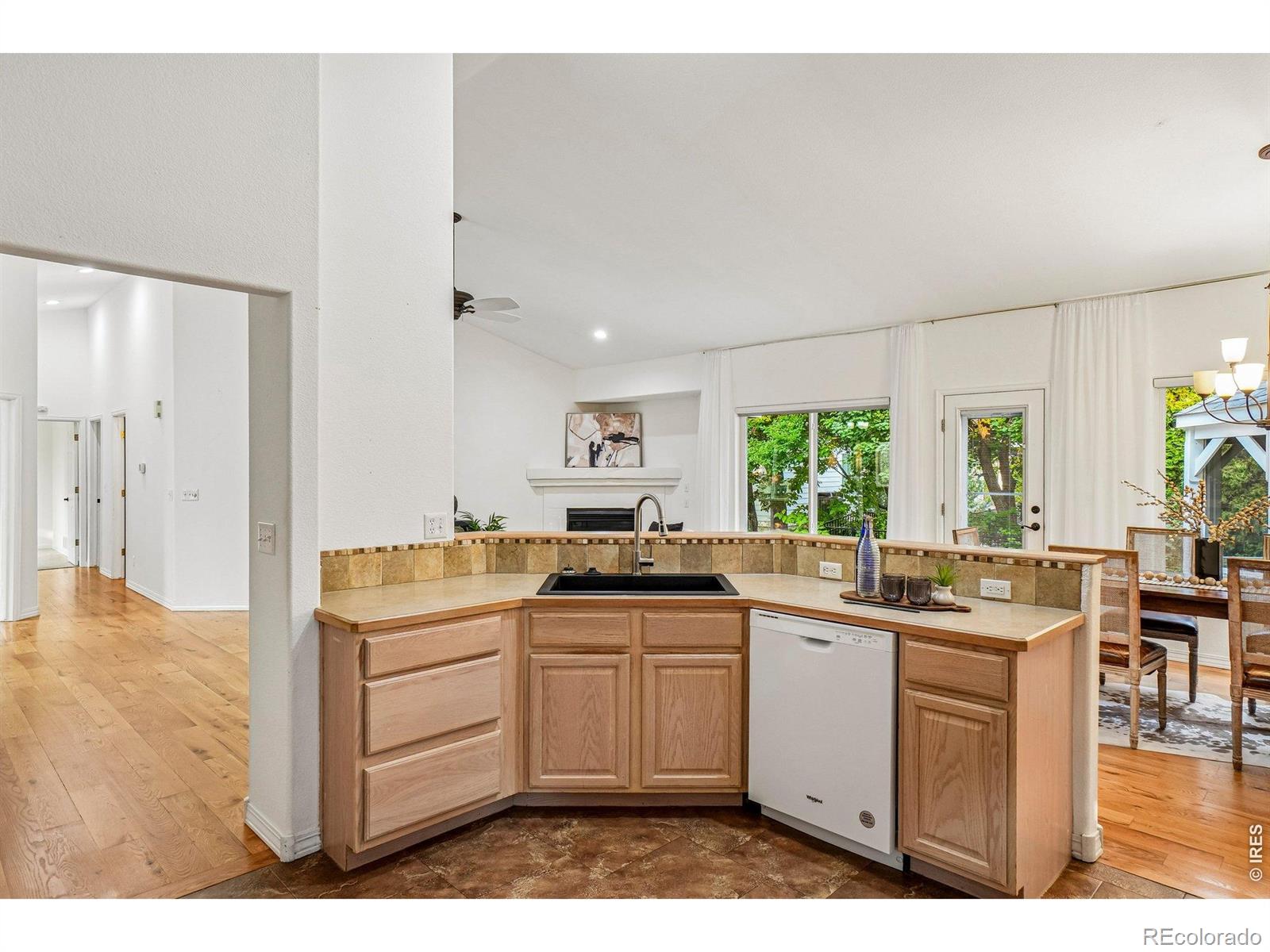 MLS Image #10 for 1670  stove prairie circle,loveland, Colorado