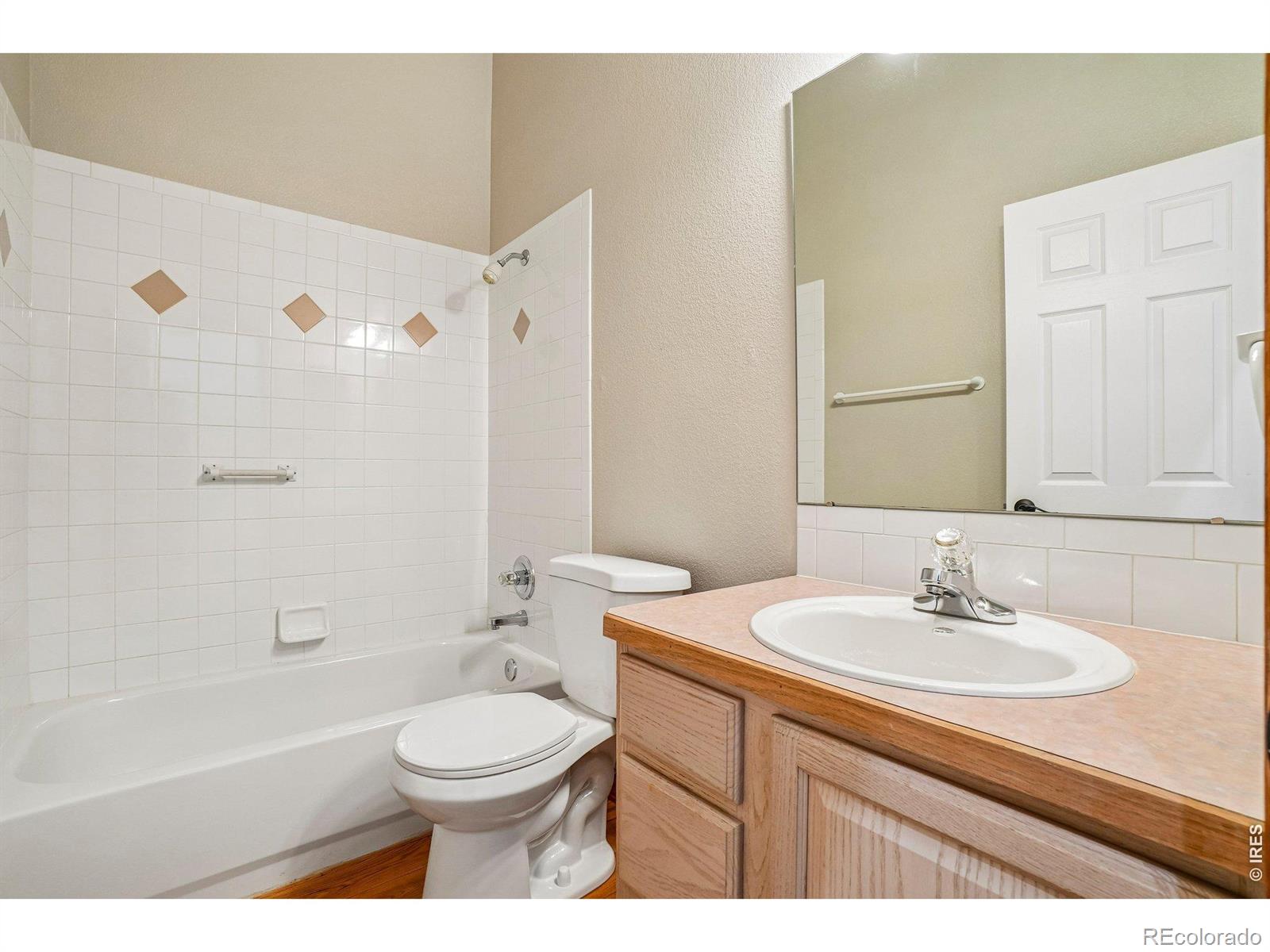 MLS Image #13 for 1670  stove prairie circle,loveland, Colorado
