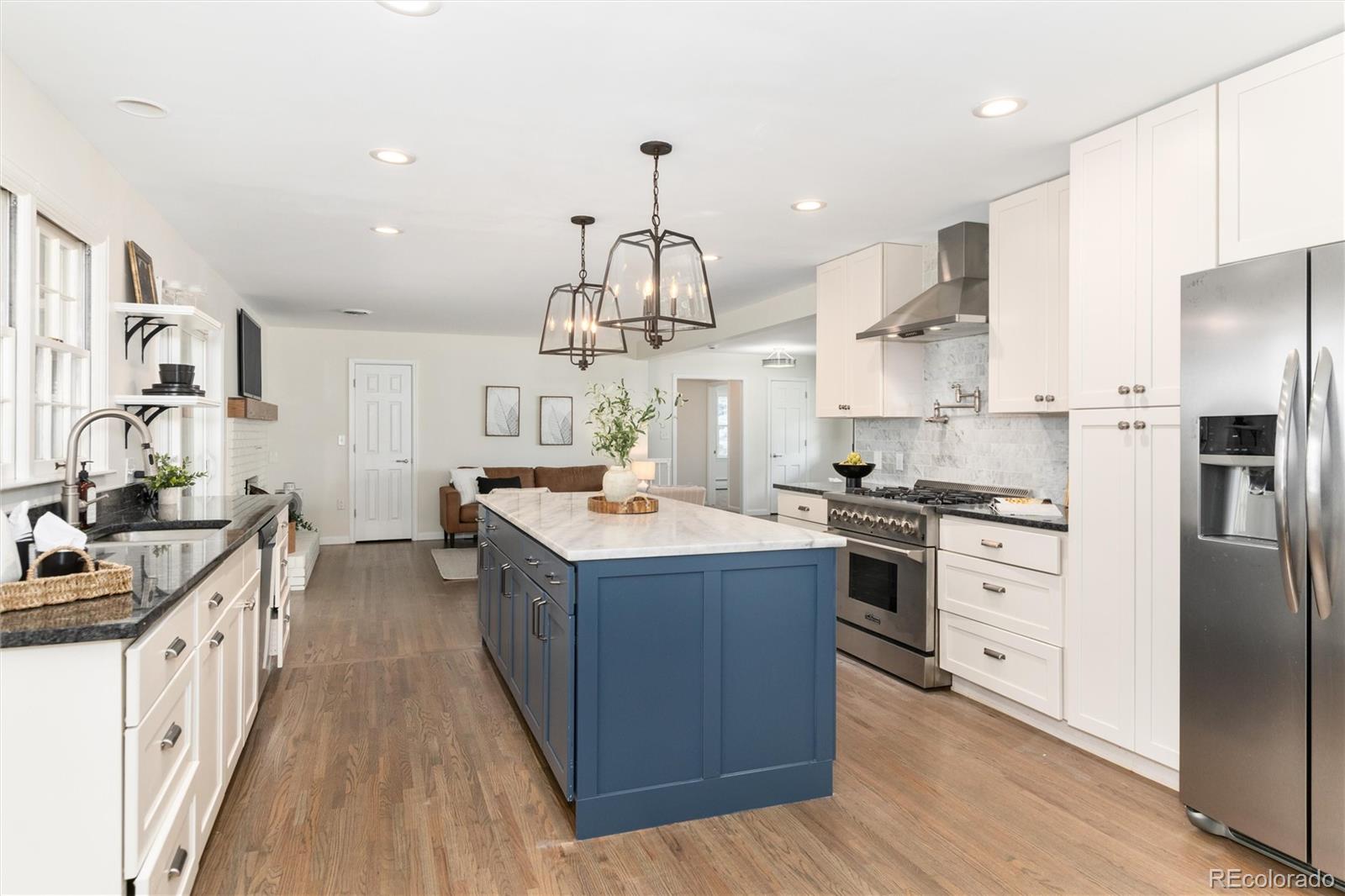 MLS Image #18 for 3751 s hillcrest drive,denver, Colorado
