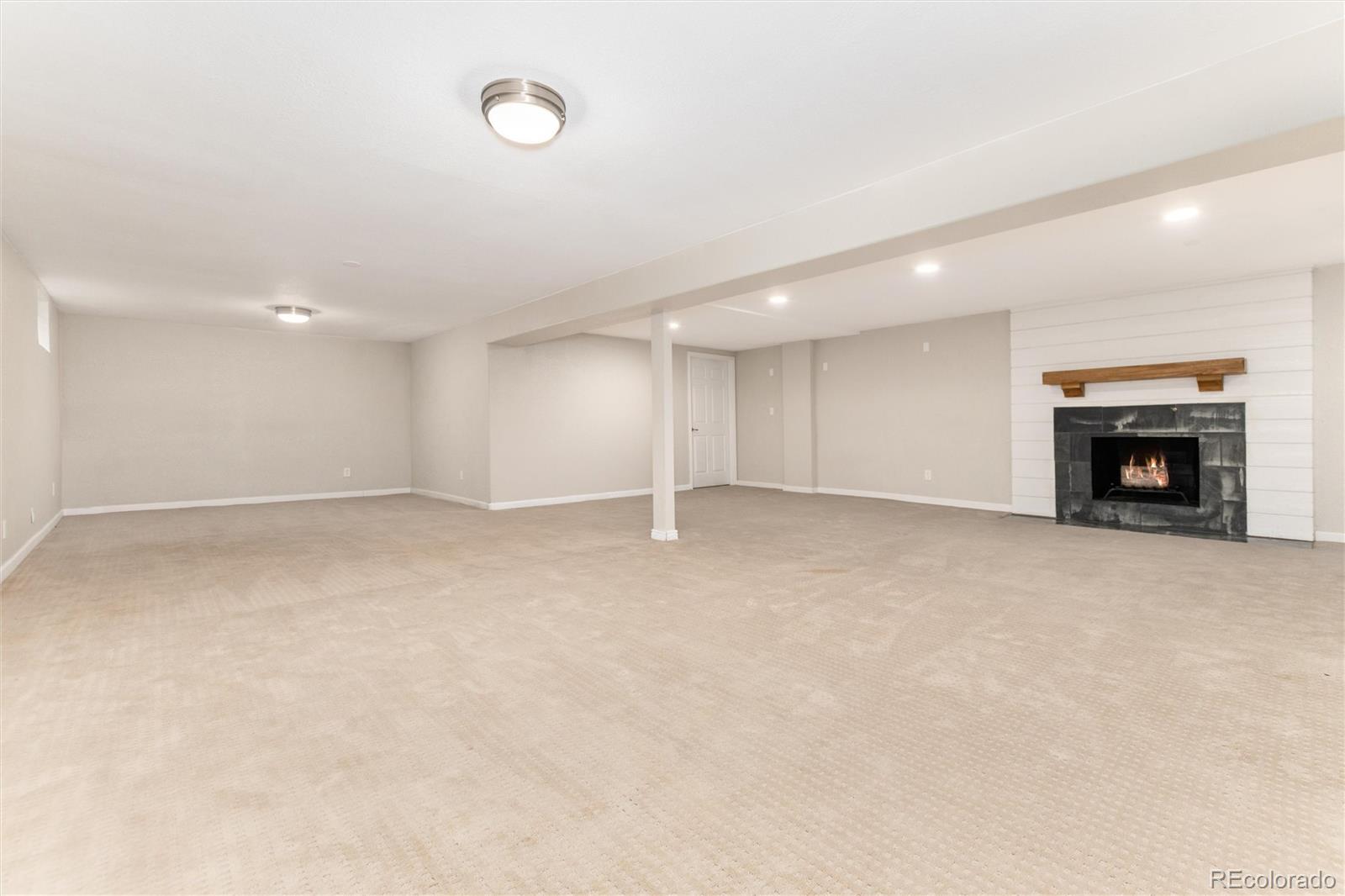 MLS Image #33 for 3751 s hillcrest drive,denver, Colorado