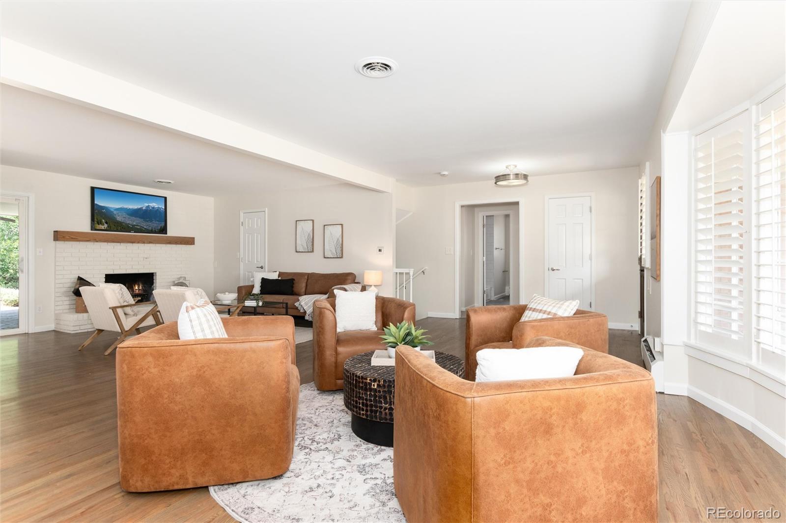 MLS Image #4 for 3751 s hillcrest drive,denver, Colorado