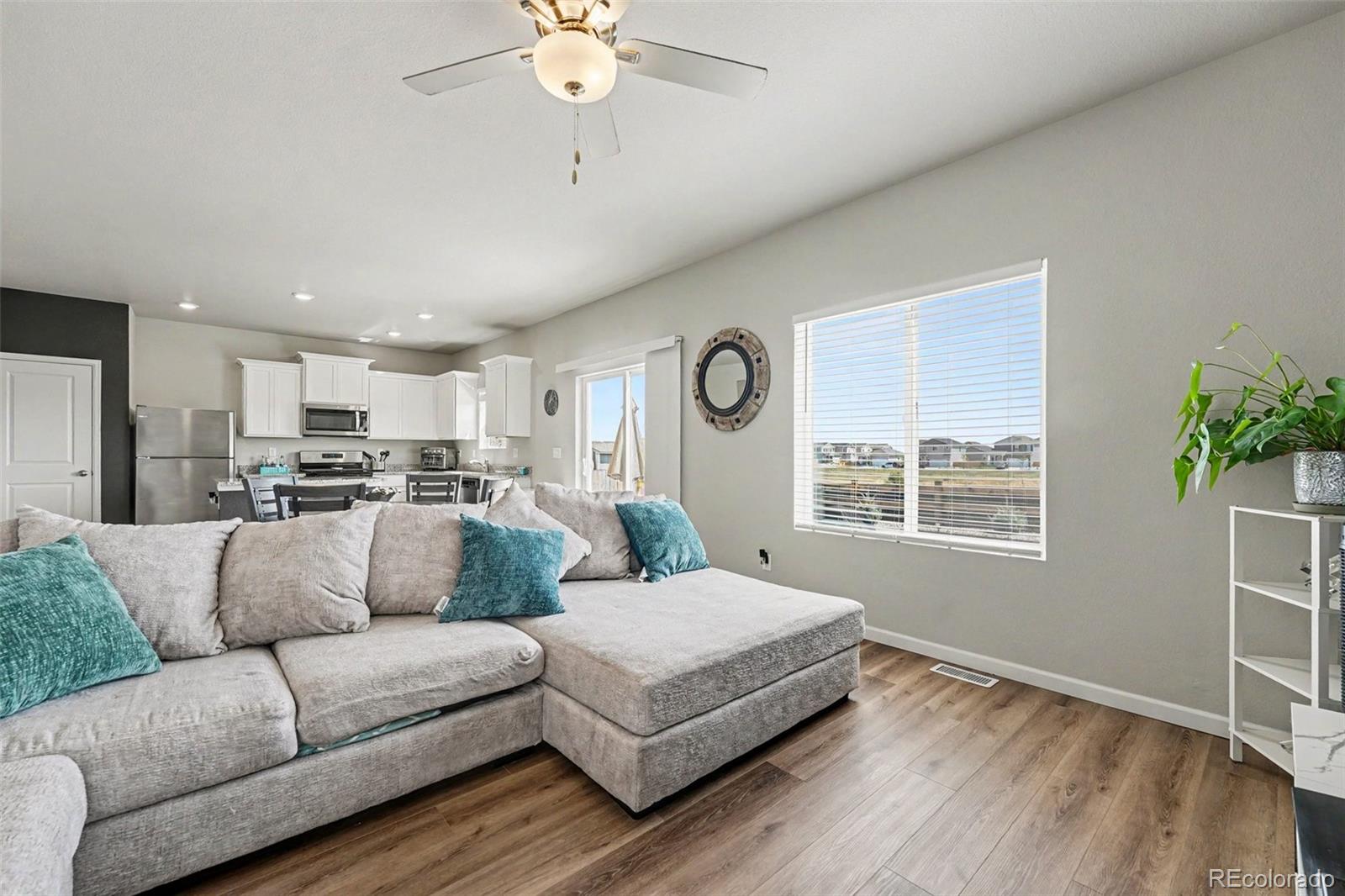 MLS Image #3 for 7332 e big thompson circle,frederick, Colorado