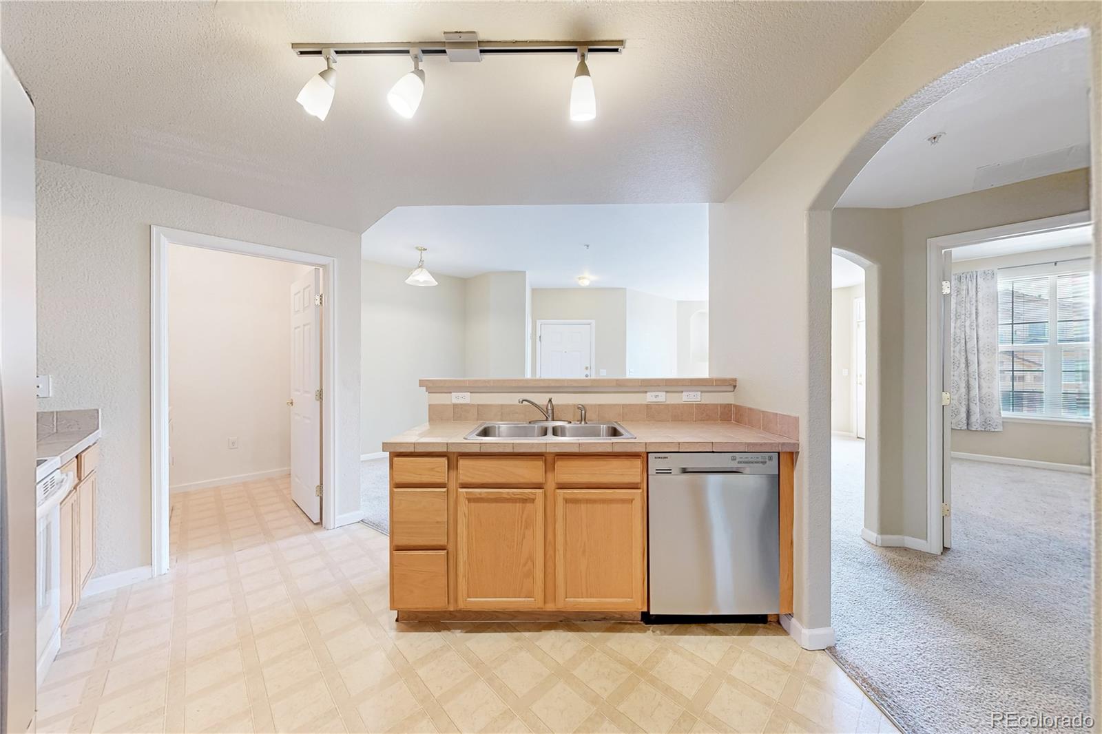 MLS Image #13 for 5703 n gibralter way 205,aurora, Colorado