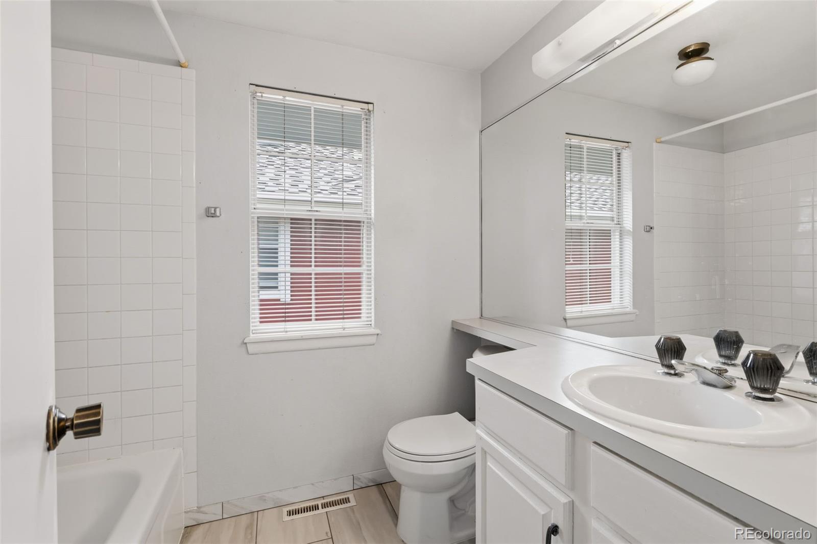 MLS Image #26 for 11423 w sharkstooth peak ,littleton, Colorado