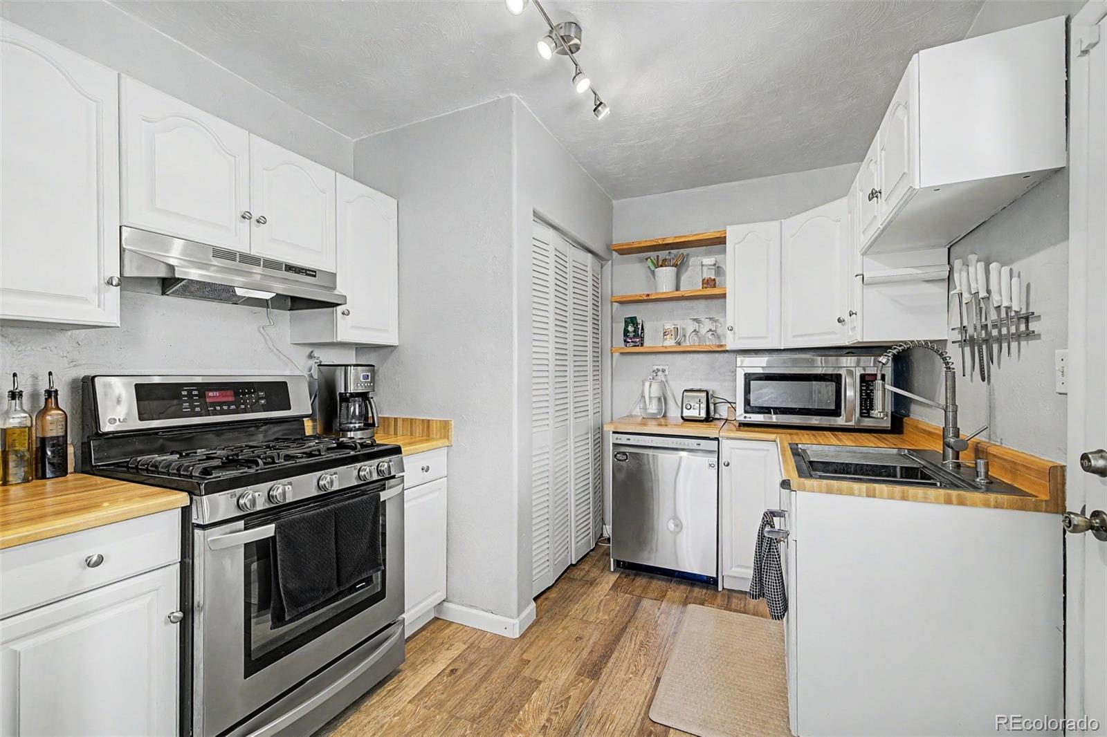 MLS Image #12 for 5480  niagara street,commerce city, Colorado