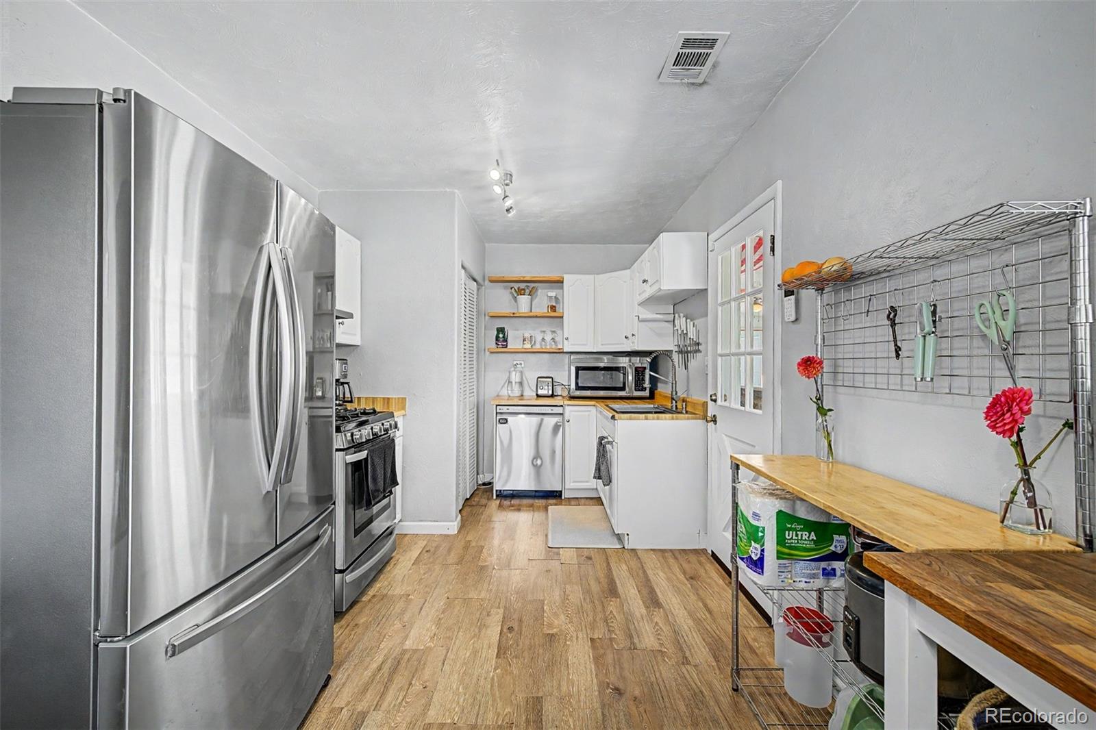 MLS Image #9 for 5480  niagara street,commerce city, Colorado