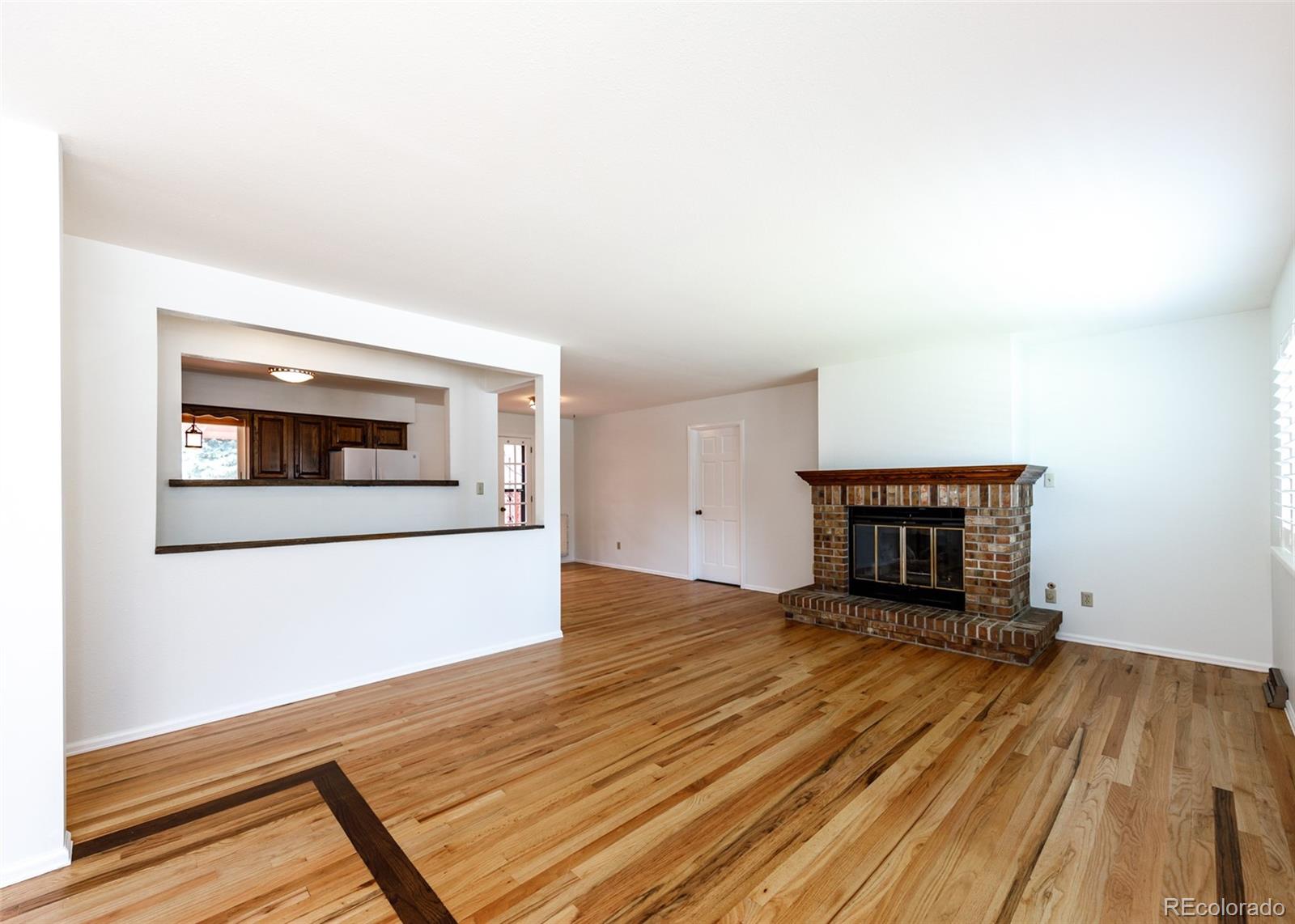 MLS Image #3 for 1118  chambers drive,colorado springs, Colorado