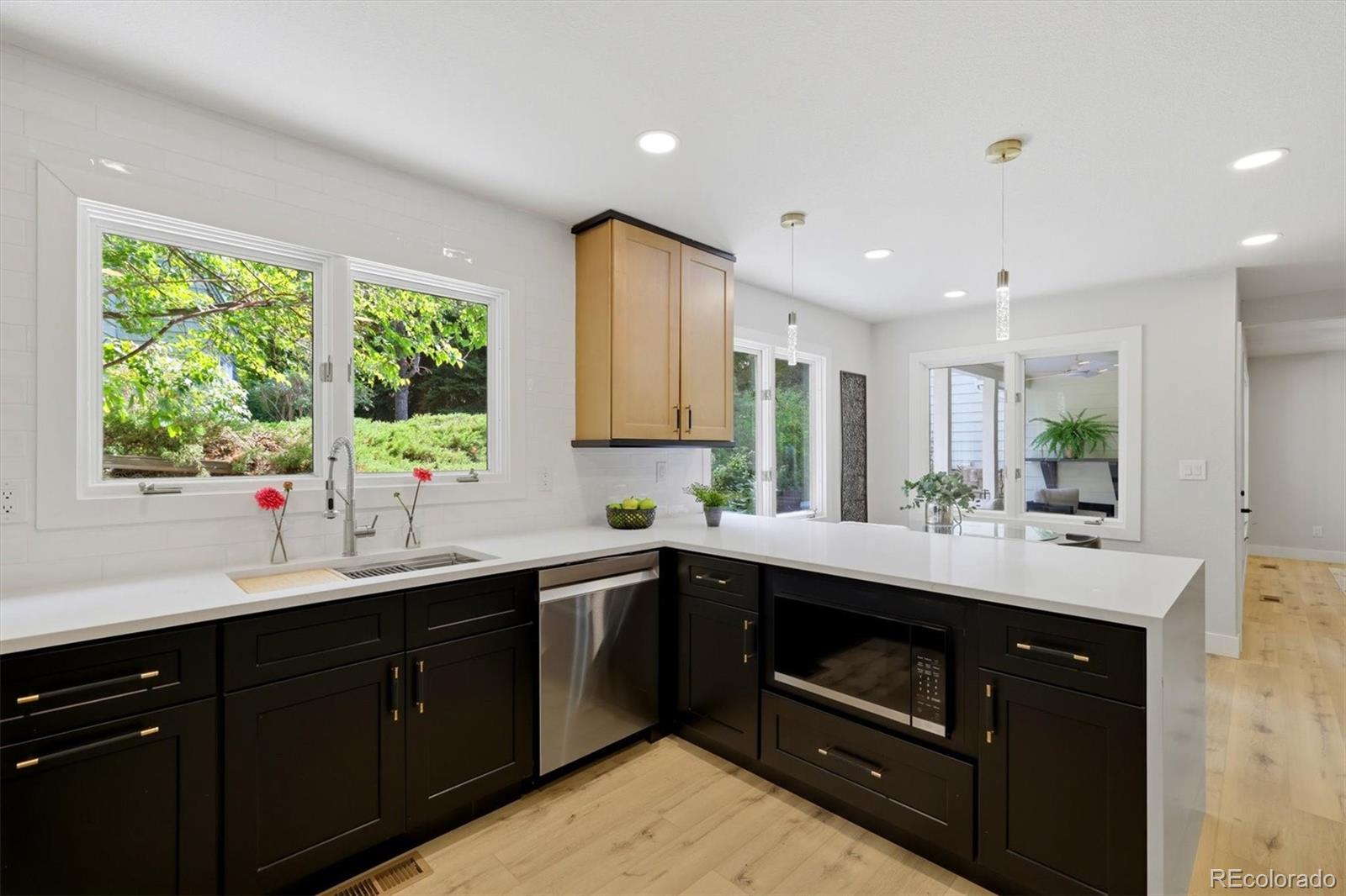 MLS Image #15 for 4530 s verbena street,denver, Colorado