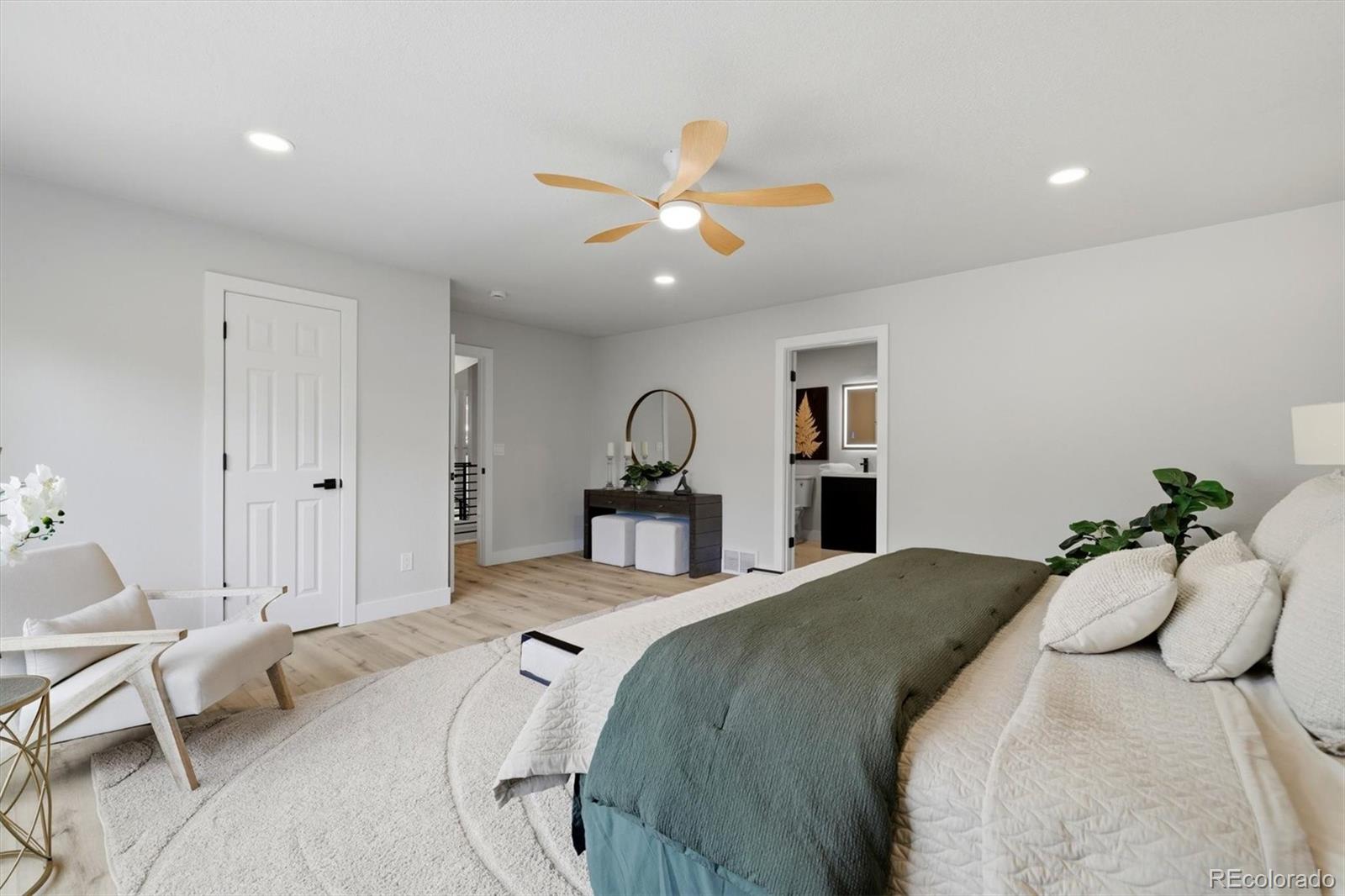MLS Image #25 for 4530 s verbena street,denver, Colorado
