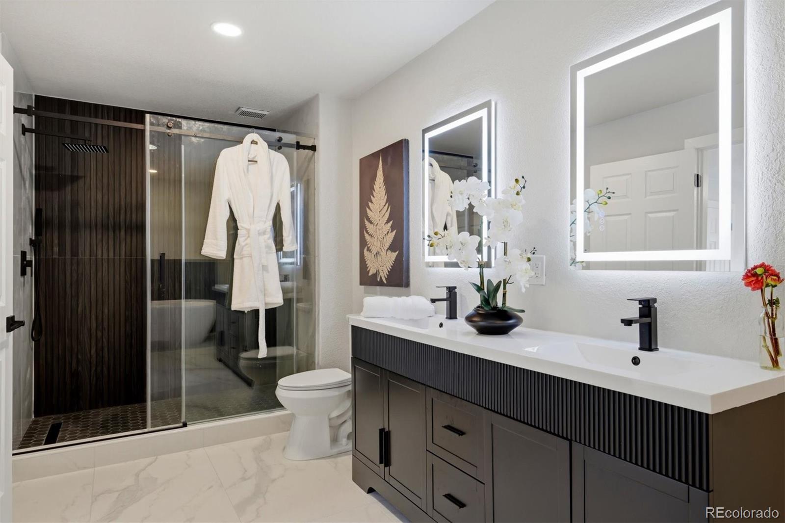 MLS Image #31 for 4530 s verbena street,denver, Colorado