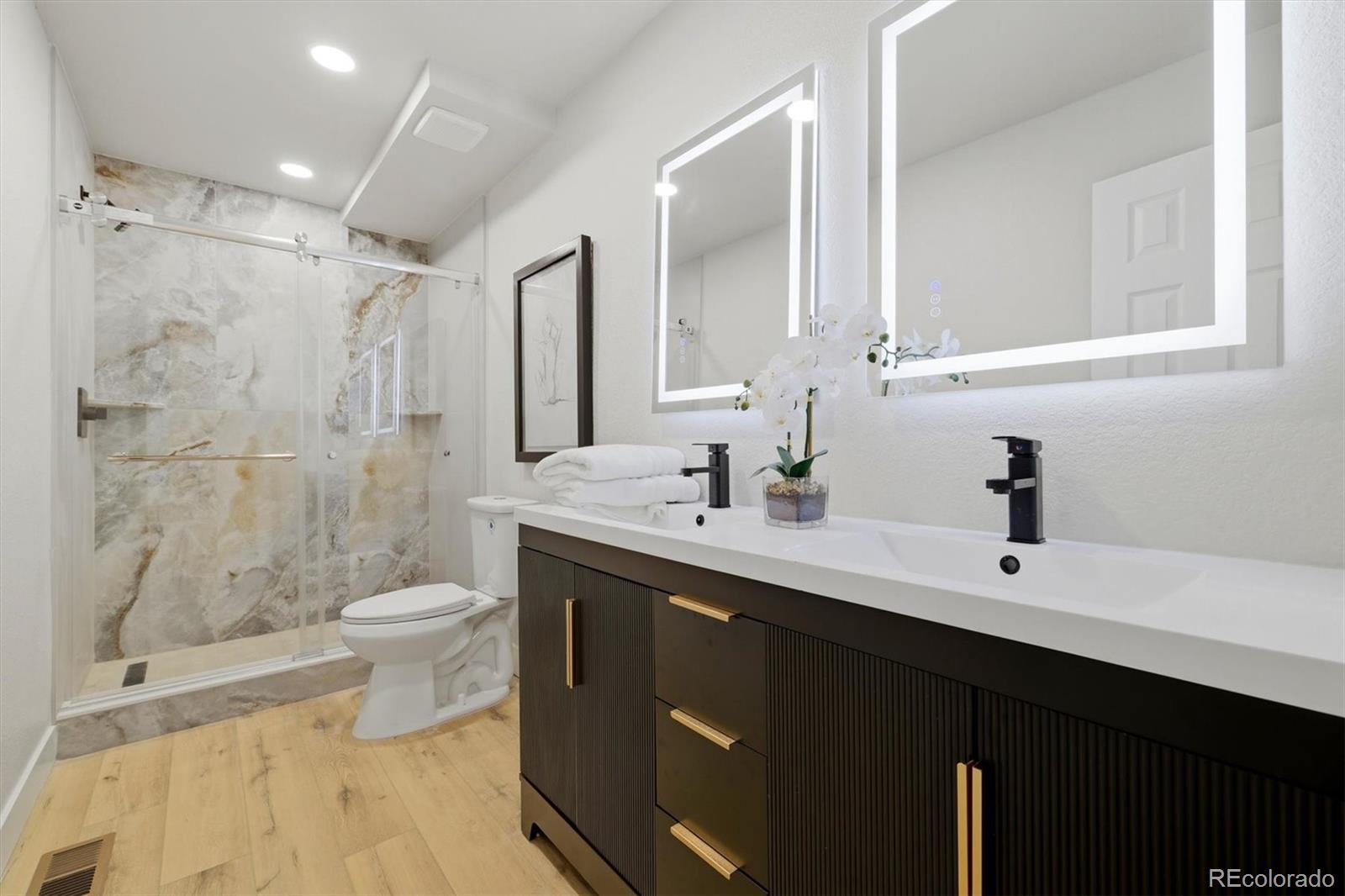 MLS Image #36 for 4530 s verbena street,denver, Colorado