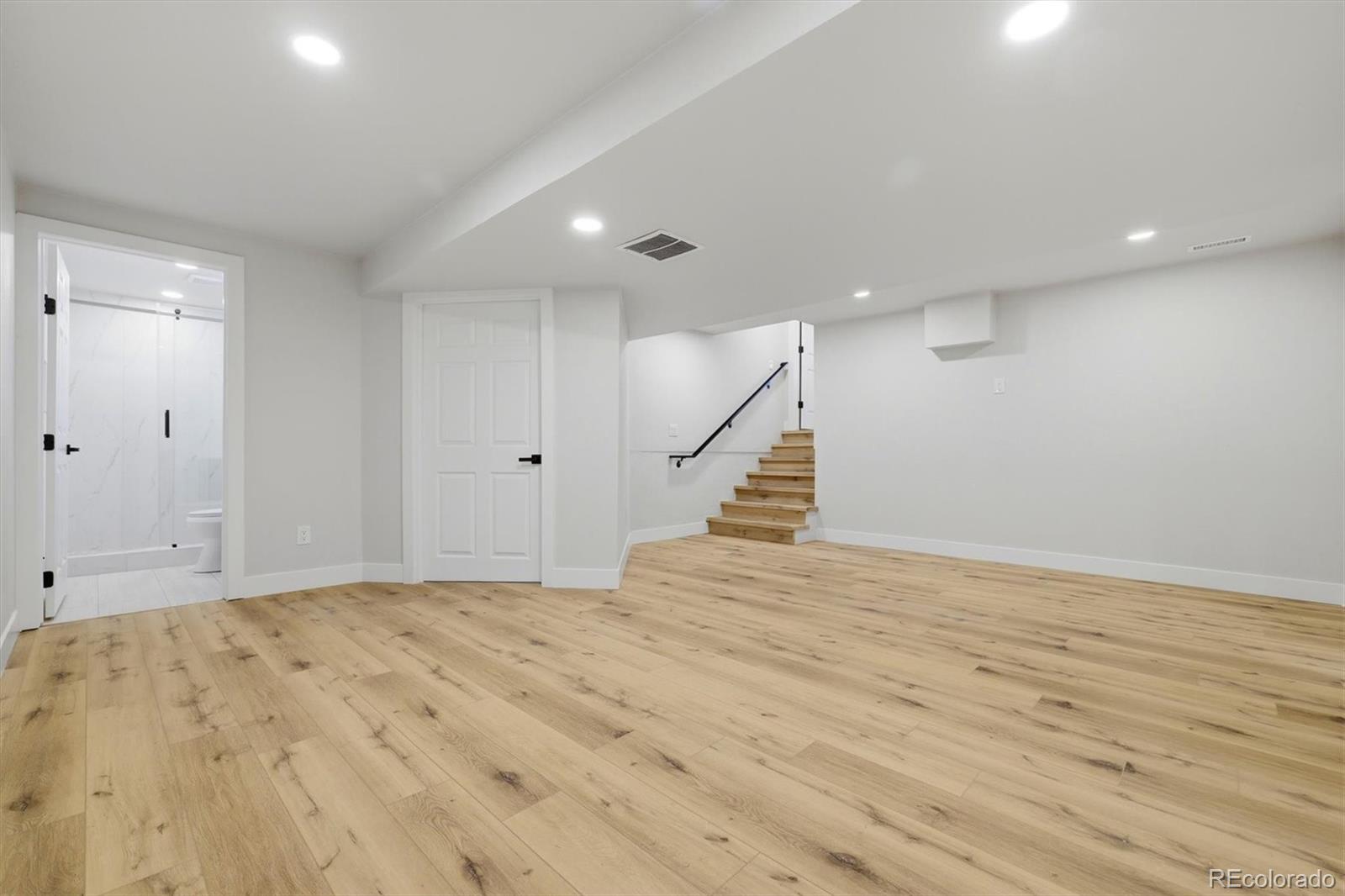 MLS Image #37 for 4530 s verbena street,denver, Colorado