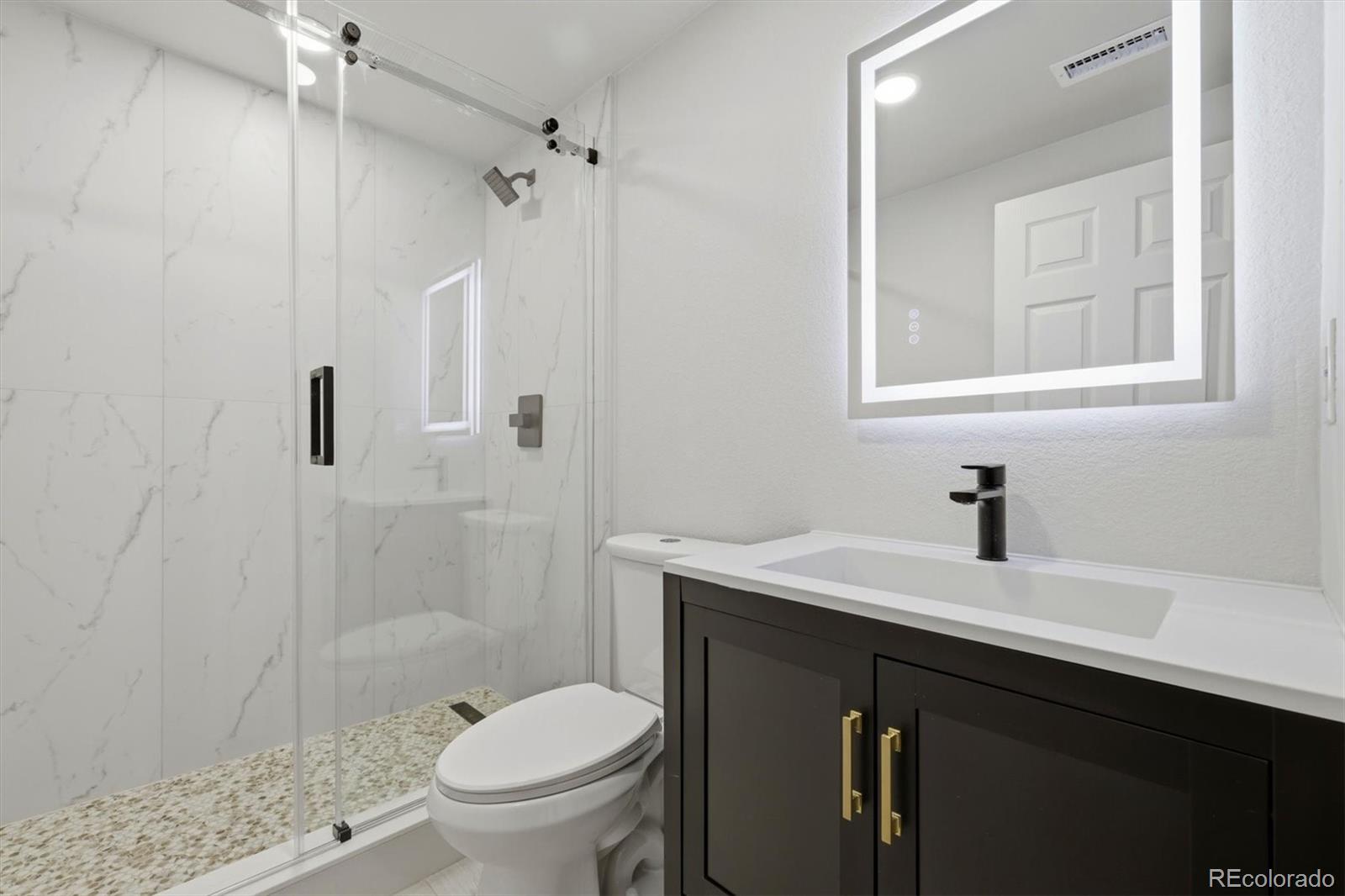 MLS Image #40 for 4530 s verbena street,denver, Colorado