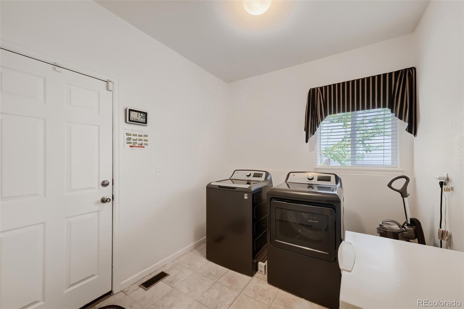 MLS Image #14 for 1354 w 111th place,northglenn, Colorado