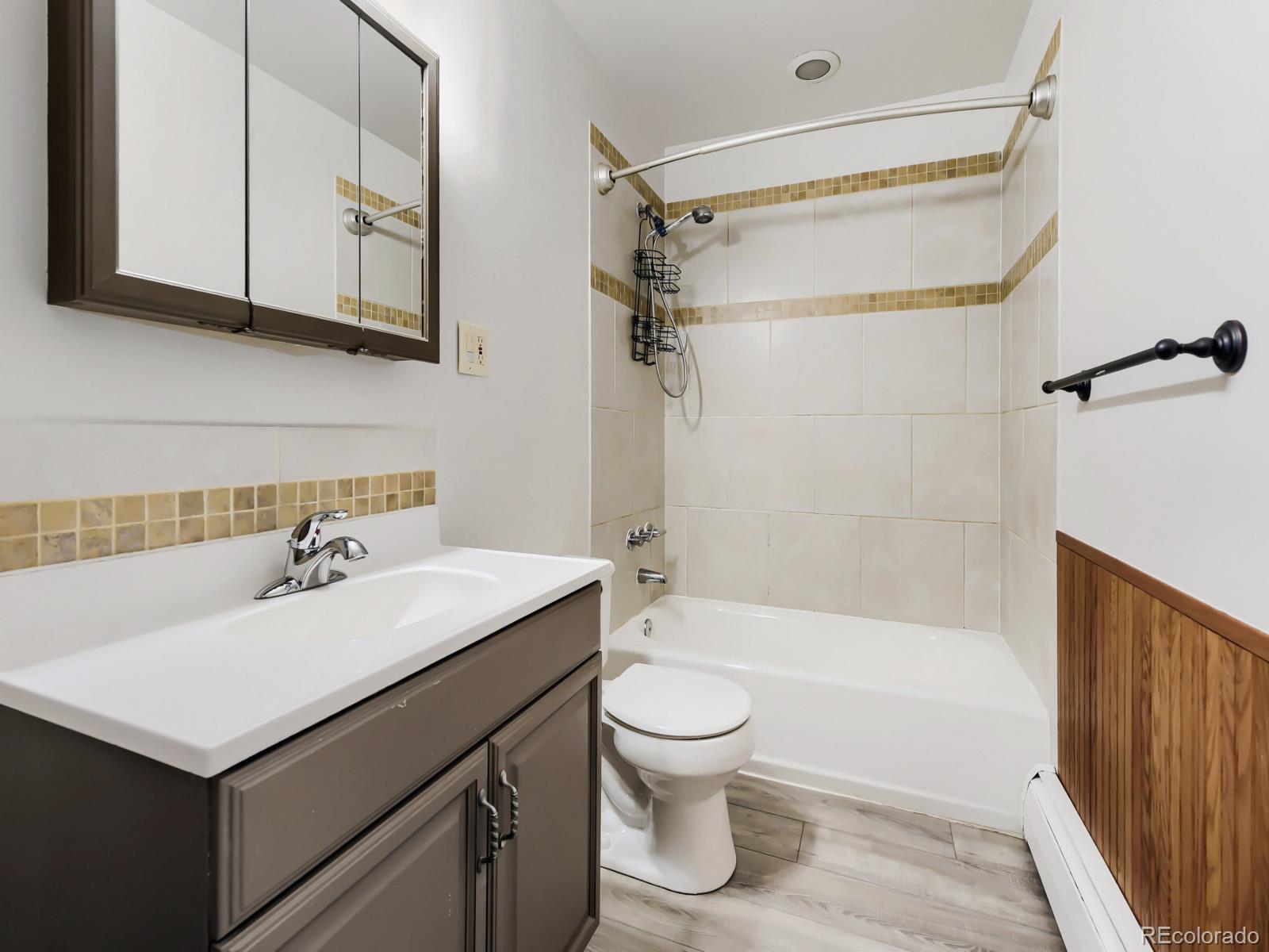 MLS Image #15 for 4541 s jason street,englewood, Colorado