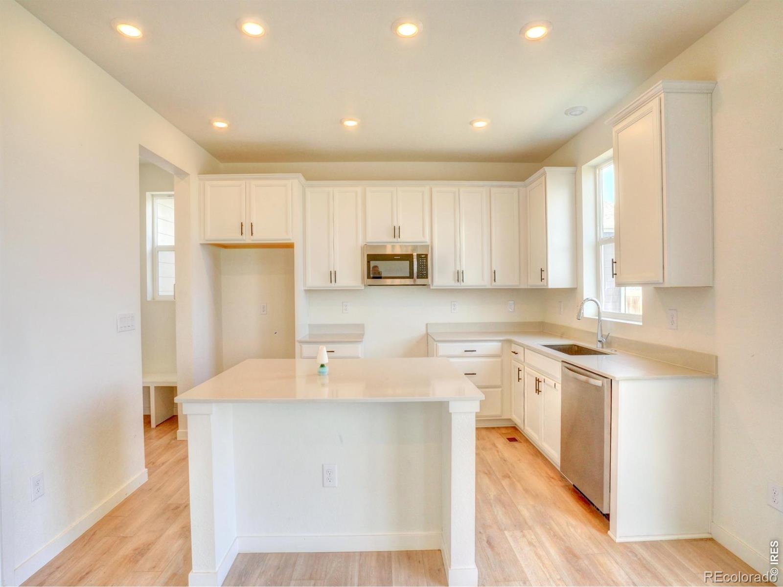 MLS Image #13 for 797  harvard street,johnstown, Colorado