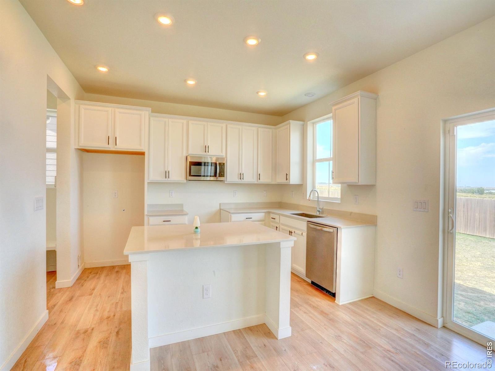MLS Image #9 for 797  harvard street,johnstown, Colorado