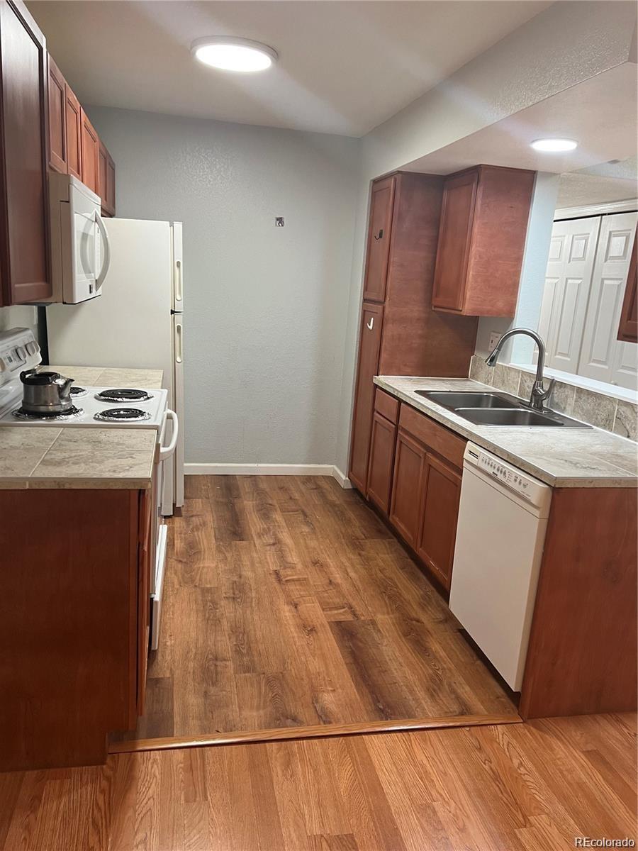 MLS Image #1 for 1075 s elkhart way,aurora, Colorado