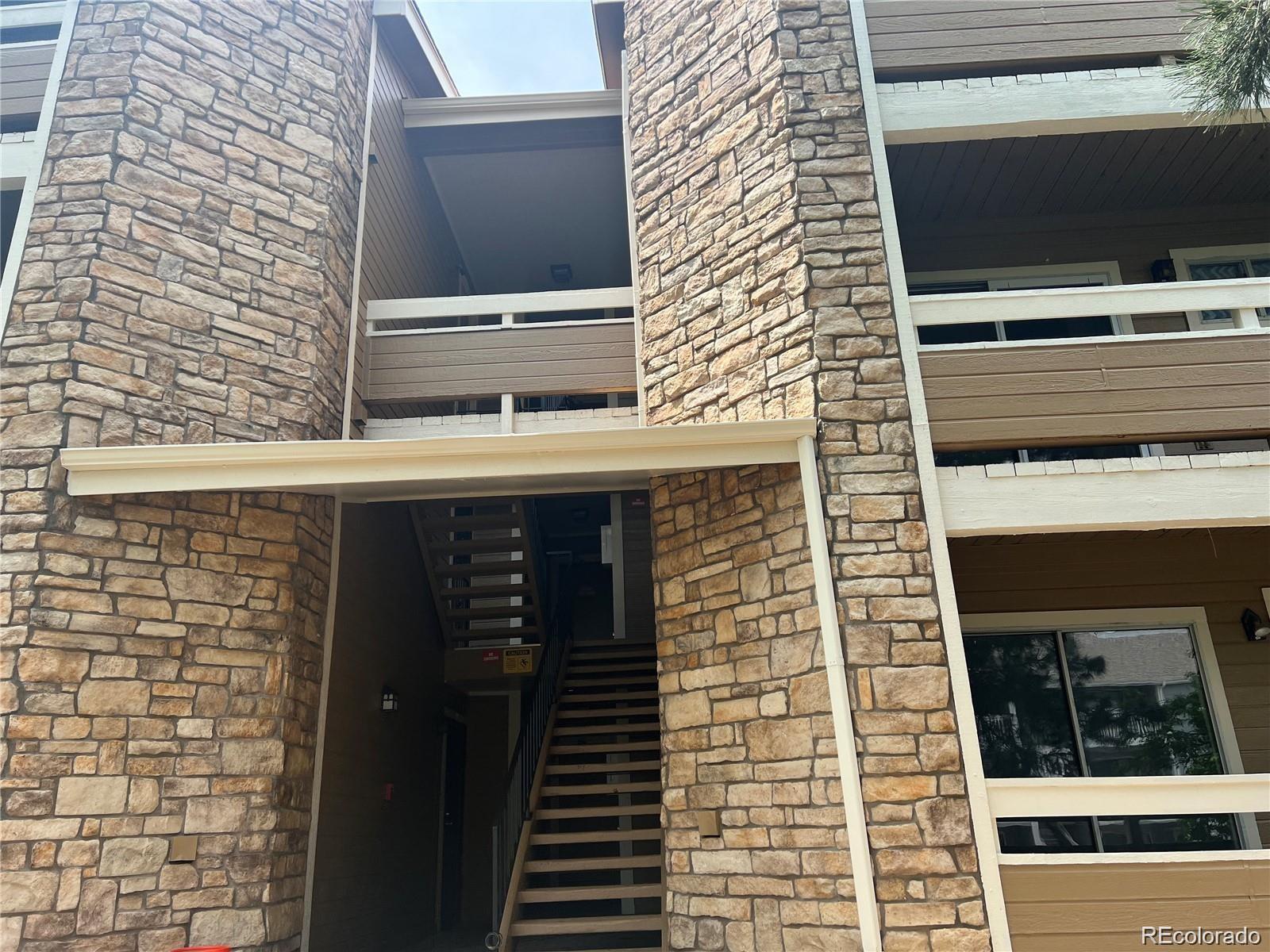 MLS Image #15 for 1075 s elkhart way,aurora, Colorado