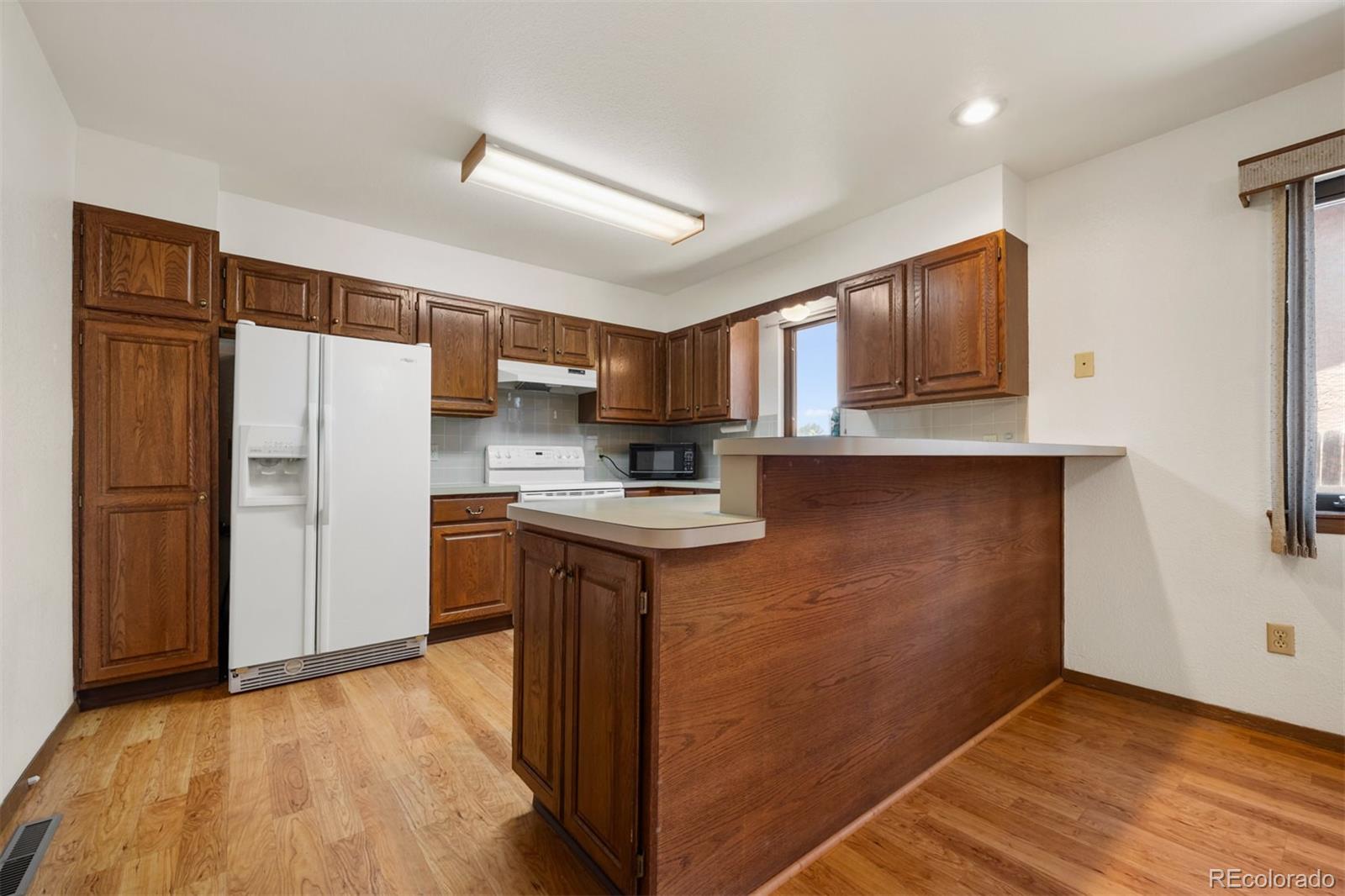 MLS Image #12 for 19  pineridge court,pueblo, Colorado