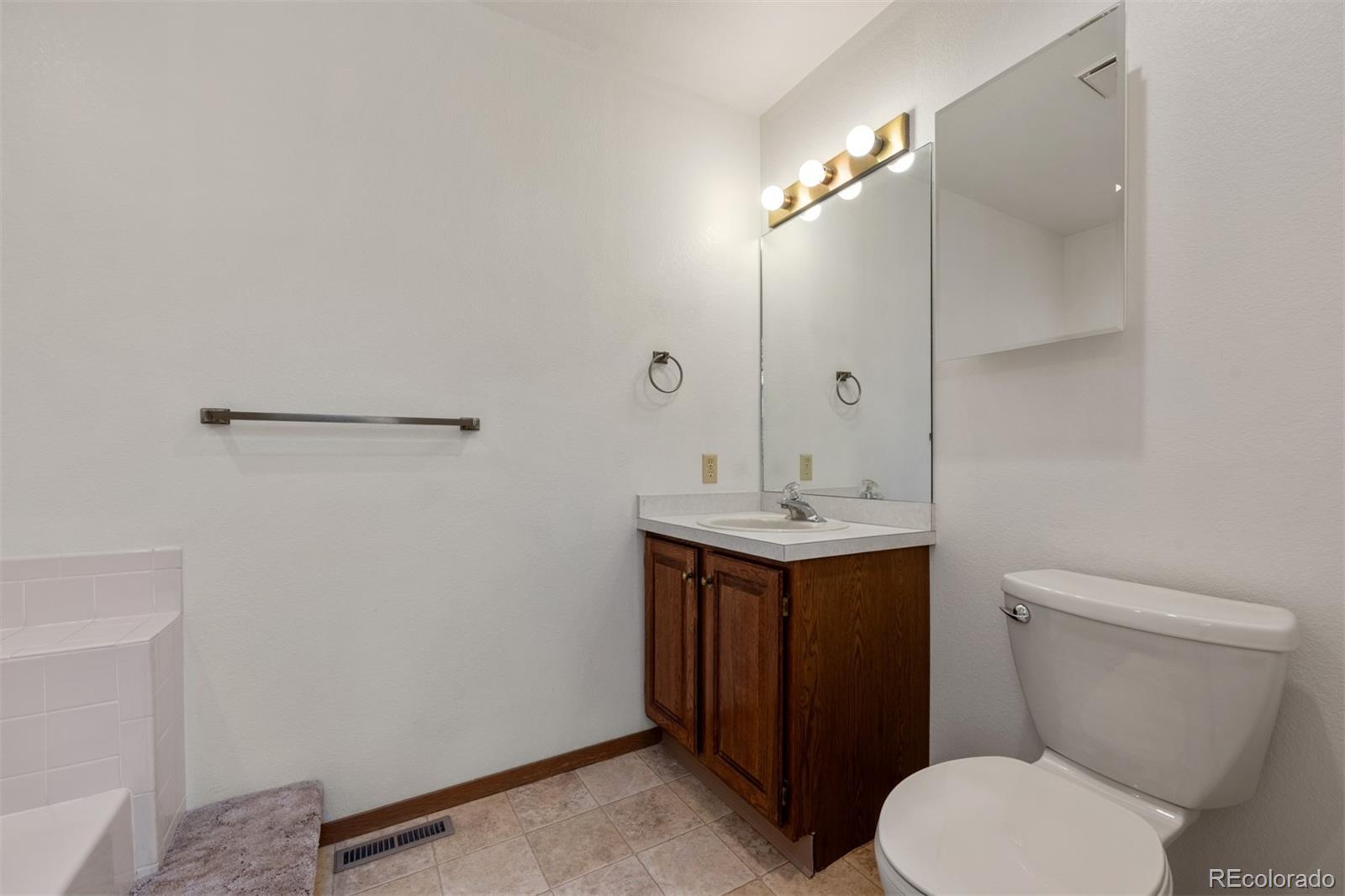 MLS Image #26 for 19  pineridge court,pueblo, Colorado