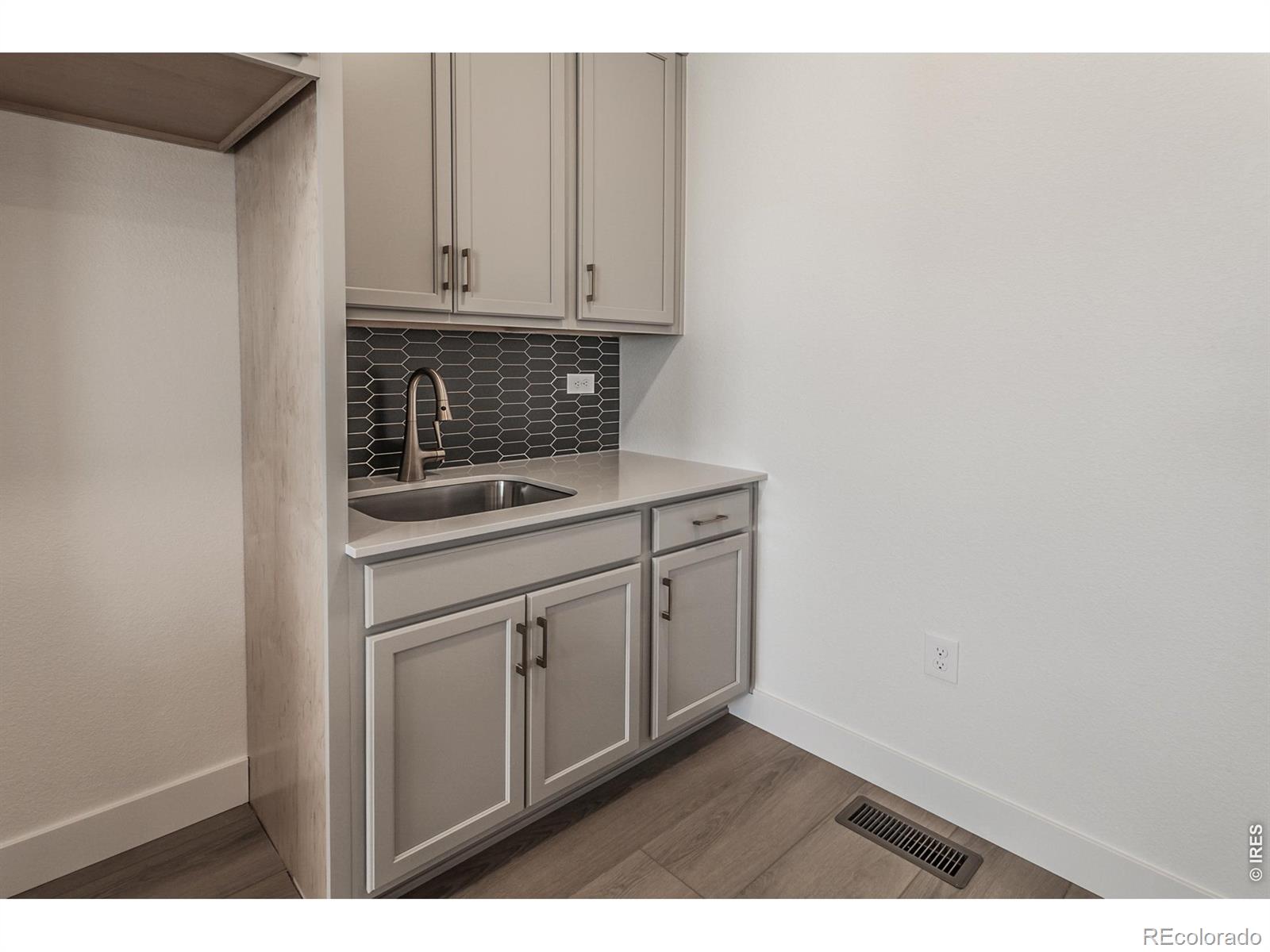 MLS Image #20 for 734  trumpet court,windsor, Colorado