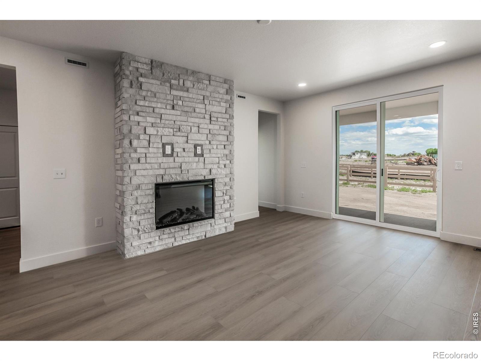 MLS Image #9 for 734  trumpet court,windsor, Colorado