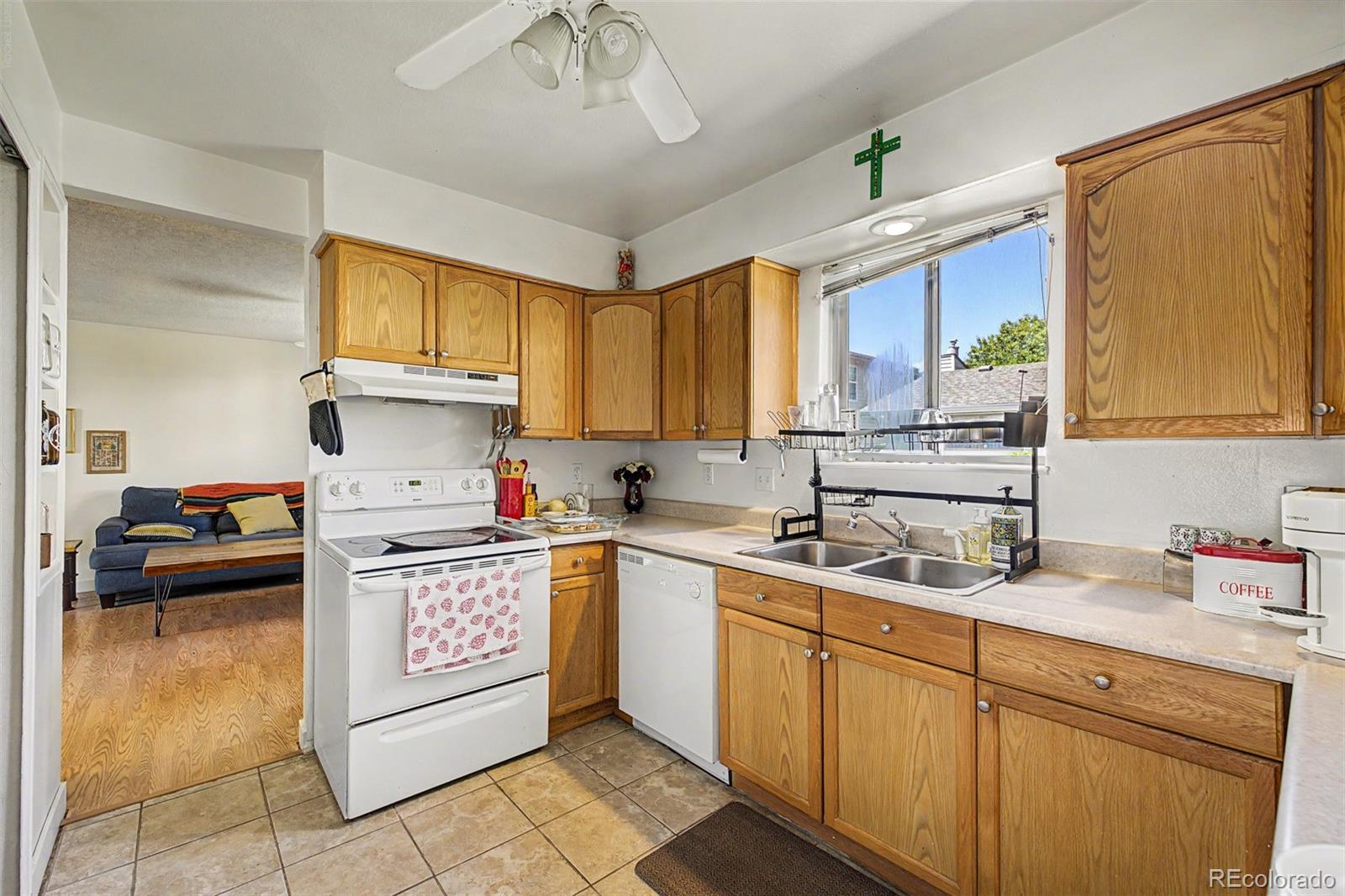 MLS Image #11 for 9065 e chenango avenue,englewood, Colorado