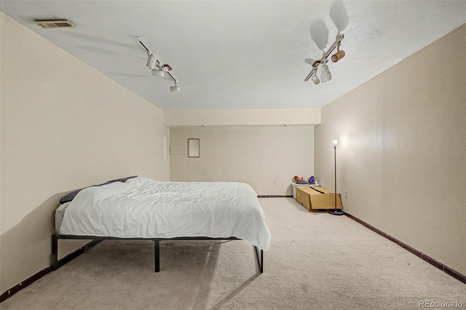 MLS Image #15 for 9065 e chenango avenue,englewood, Colorado