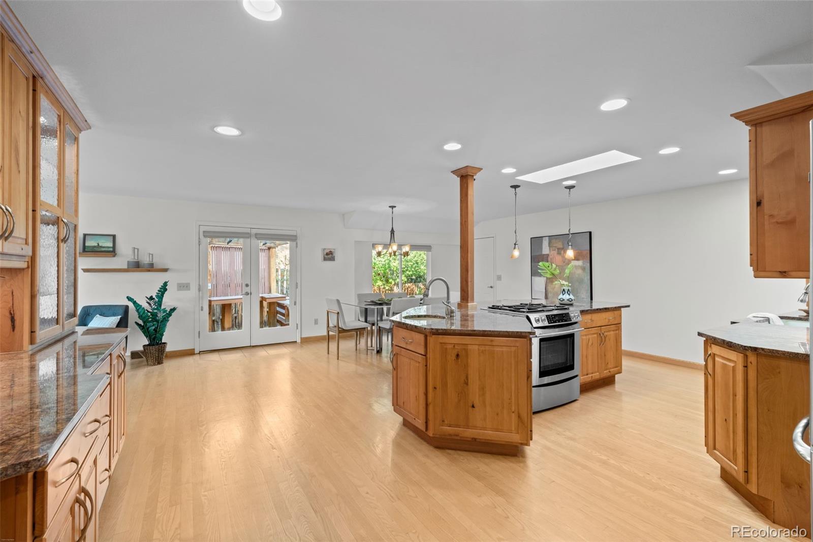 MLS Image #11 for 3083 s spruce way,denver, Colorado