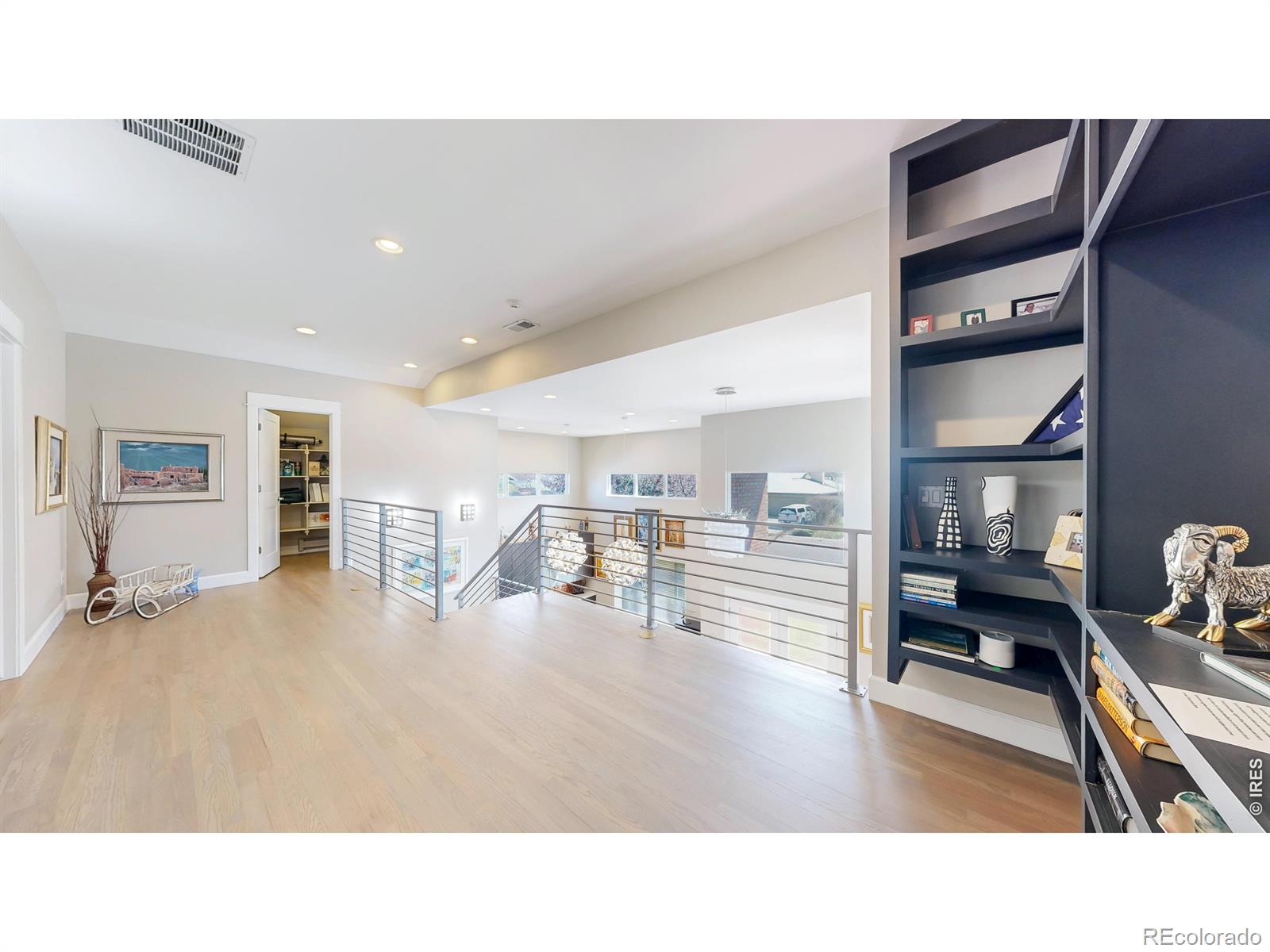 MLS Image #17 for 463  locust street,denver, Colorado