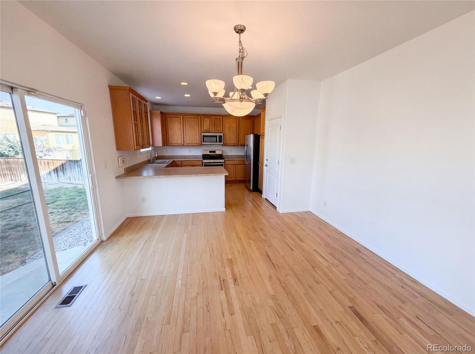 MLS Image #11 for 10253  uravan street,commerce city, Colorado