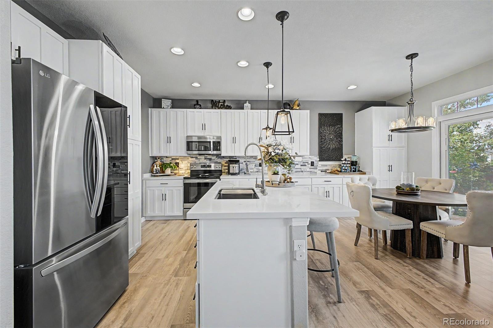 MLS Image #11 for 24781 e ontario drive,aurora, Colorado