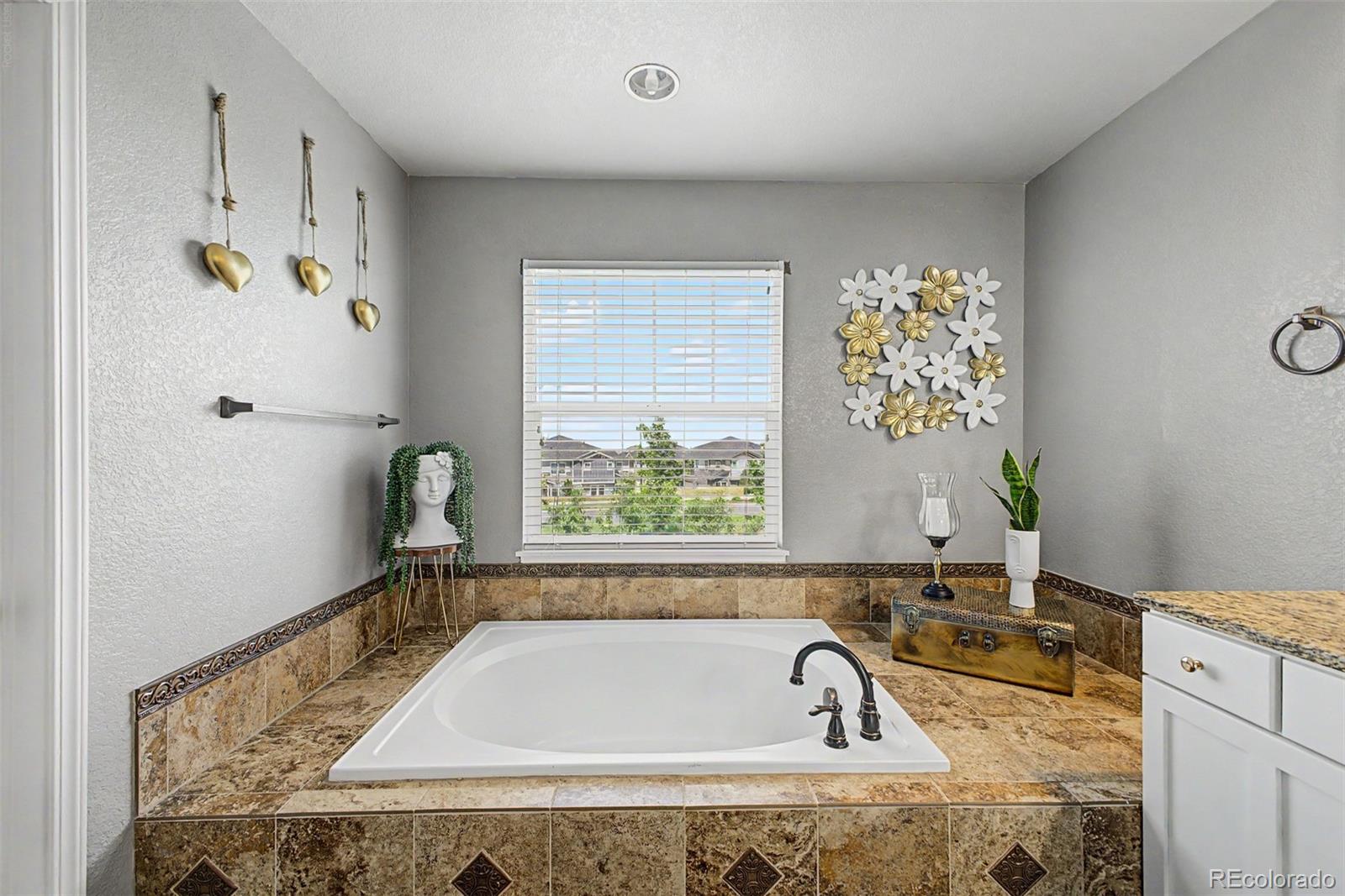 MLS Image #24 for 24781 e ontario drive,aurora, Colorado