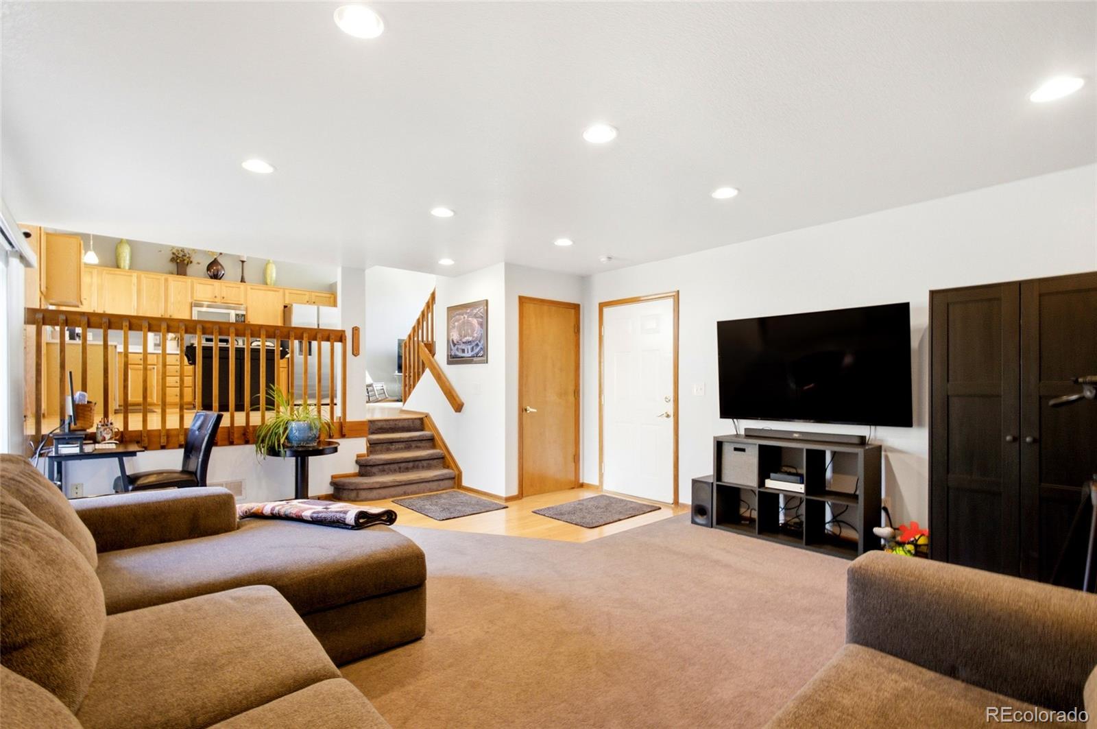 MLS Image #13 for 12133  elizabeth court,thornton, Colorado