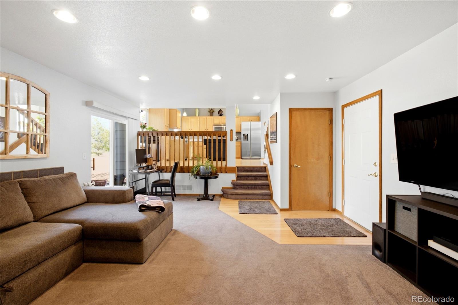 MLS Image #14 for 12133  elizabeth court,thornton, Colorado