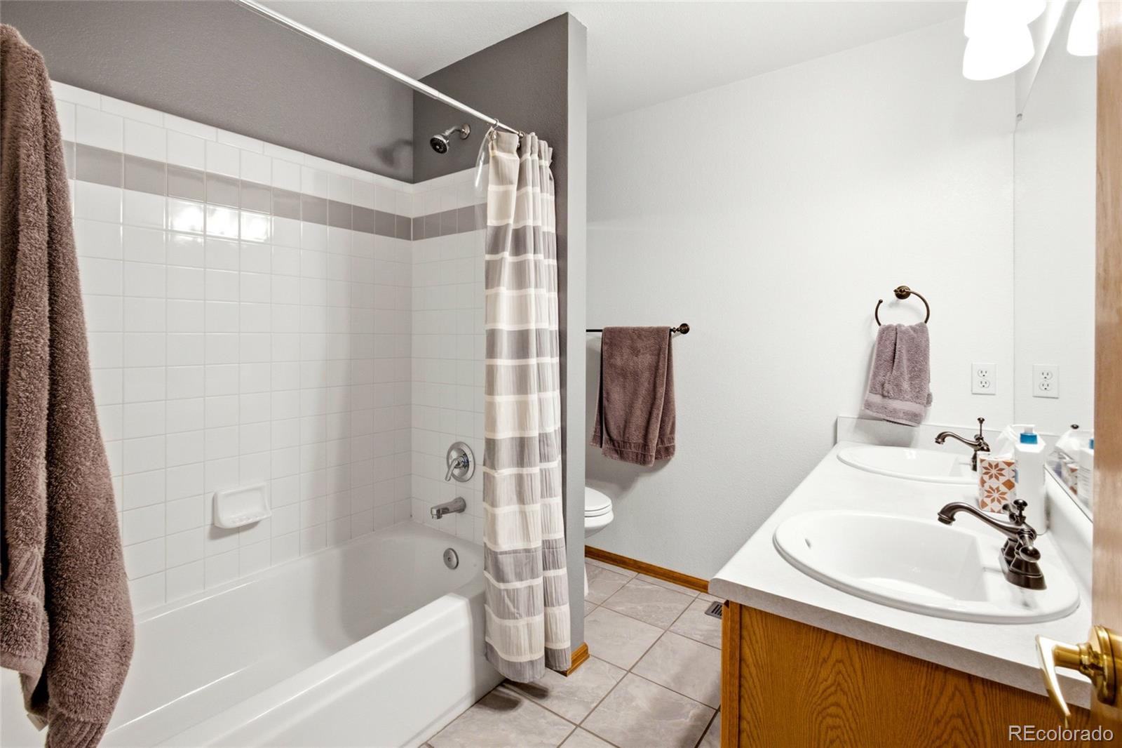 MLS Image #21 for 12133  elizabeth court,thornton, Colorado