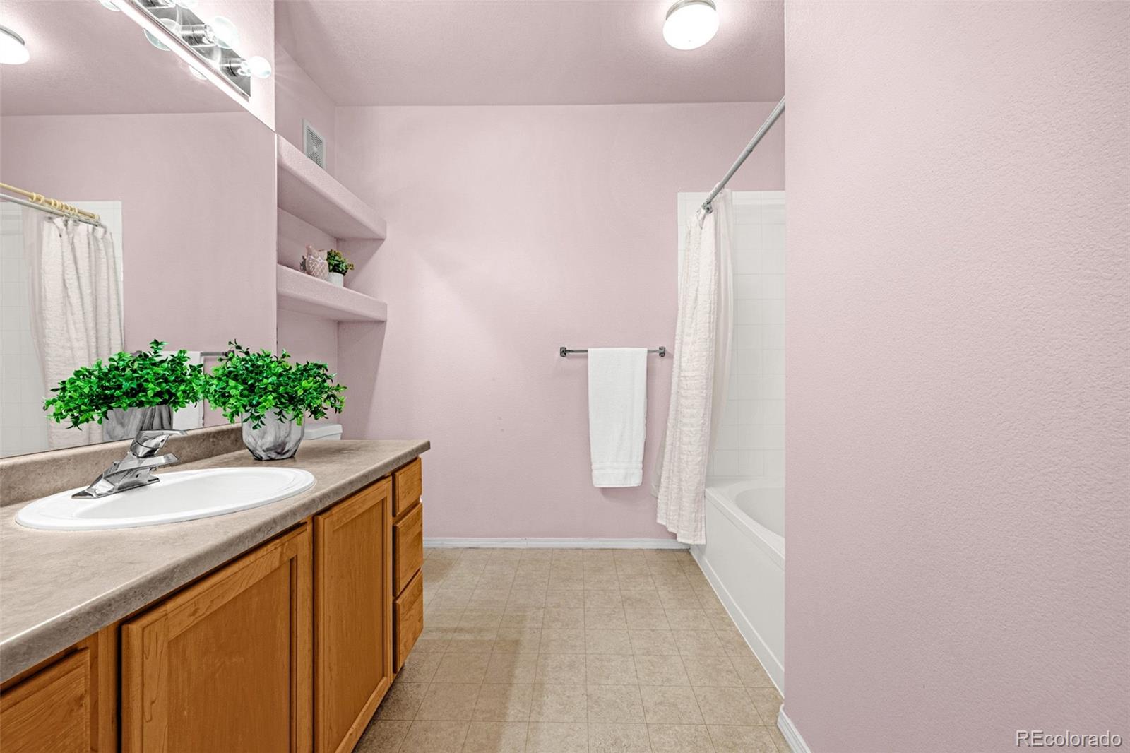 MLS Image #8 for 12711  colorado boulevard 415d,thornton, Colorado