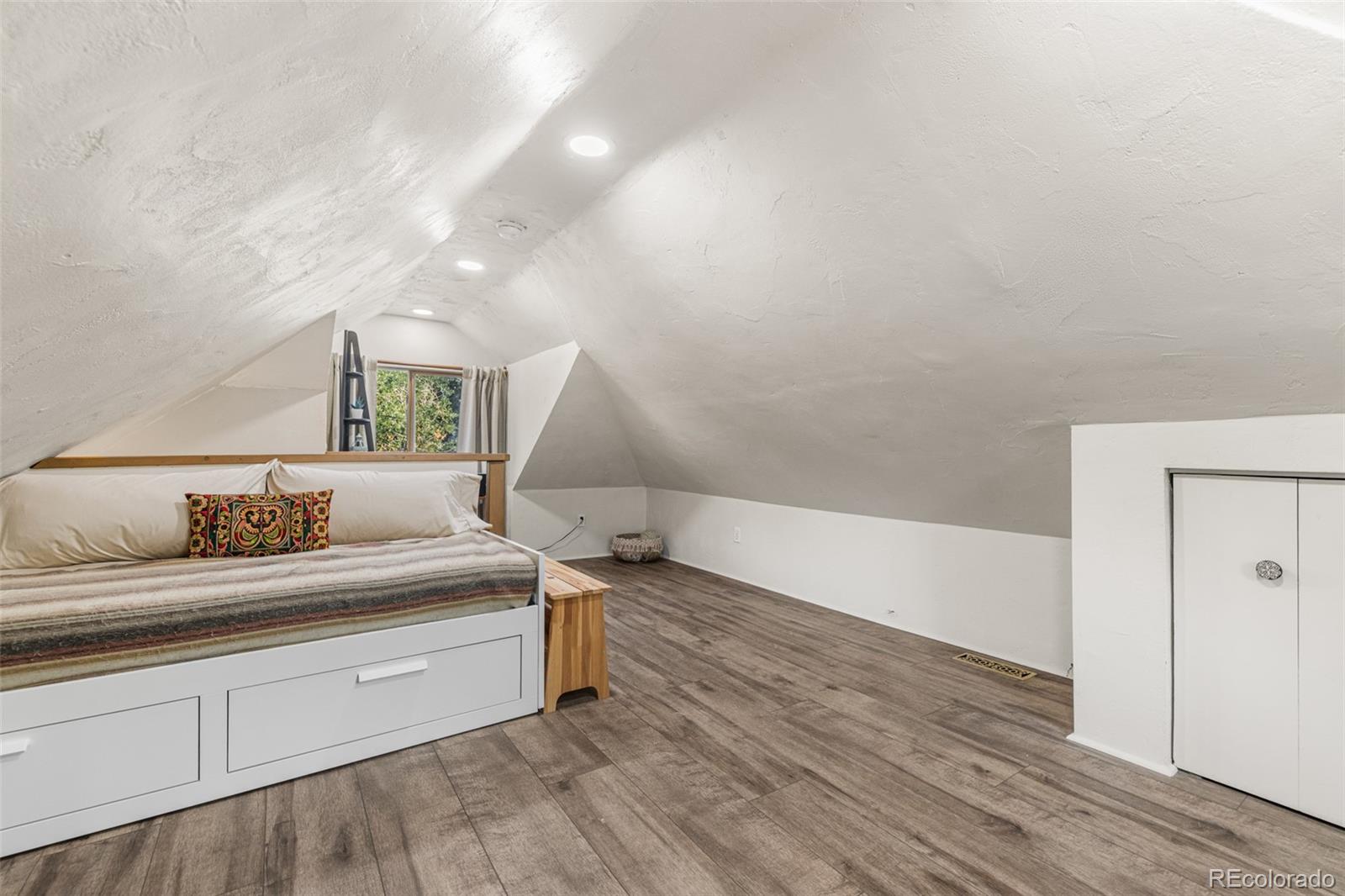 MLS Image #15 for 114 n 16th street,colorado springs, Colorado