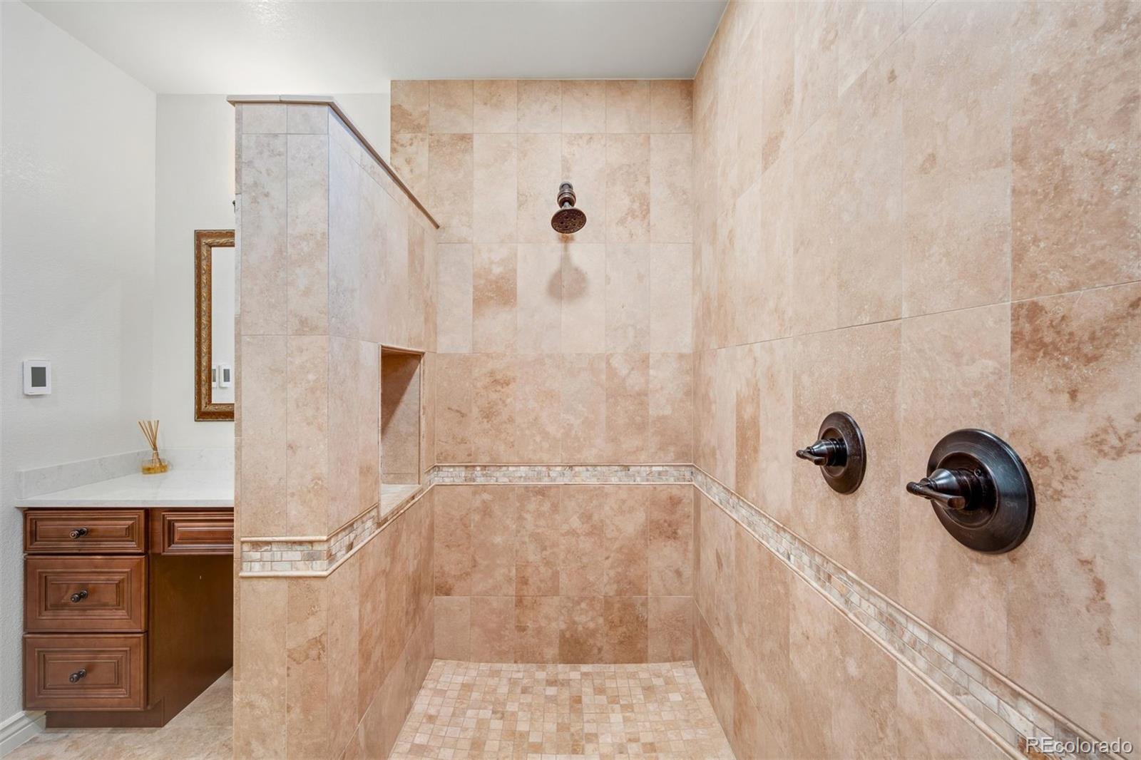MLS Image #16 for 220 s milwaukee street,denver, Colorado