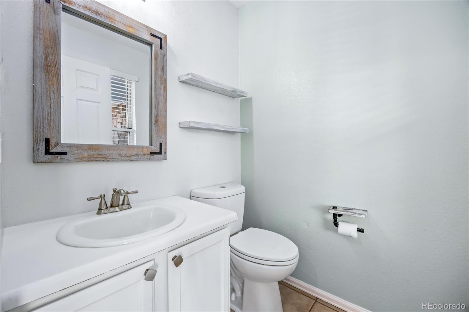 MLS Image #5 for 19375 e linvale place,aurora, Colorado
